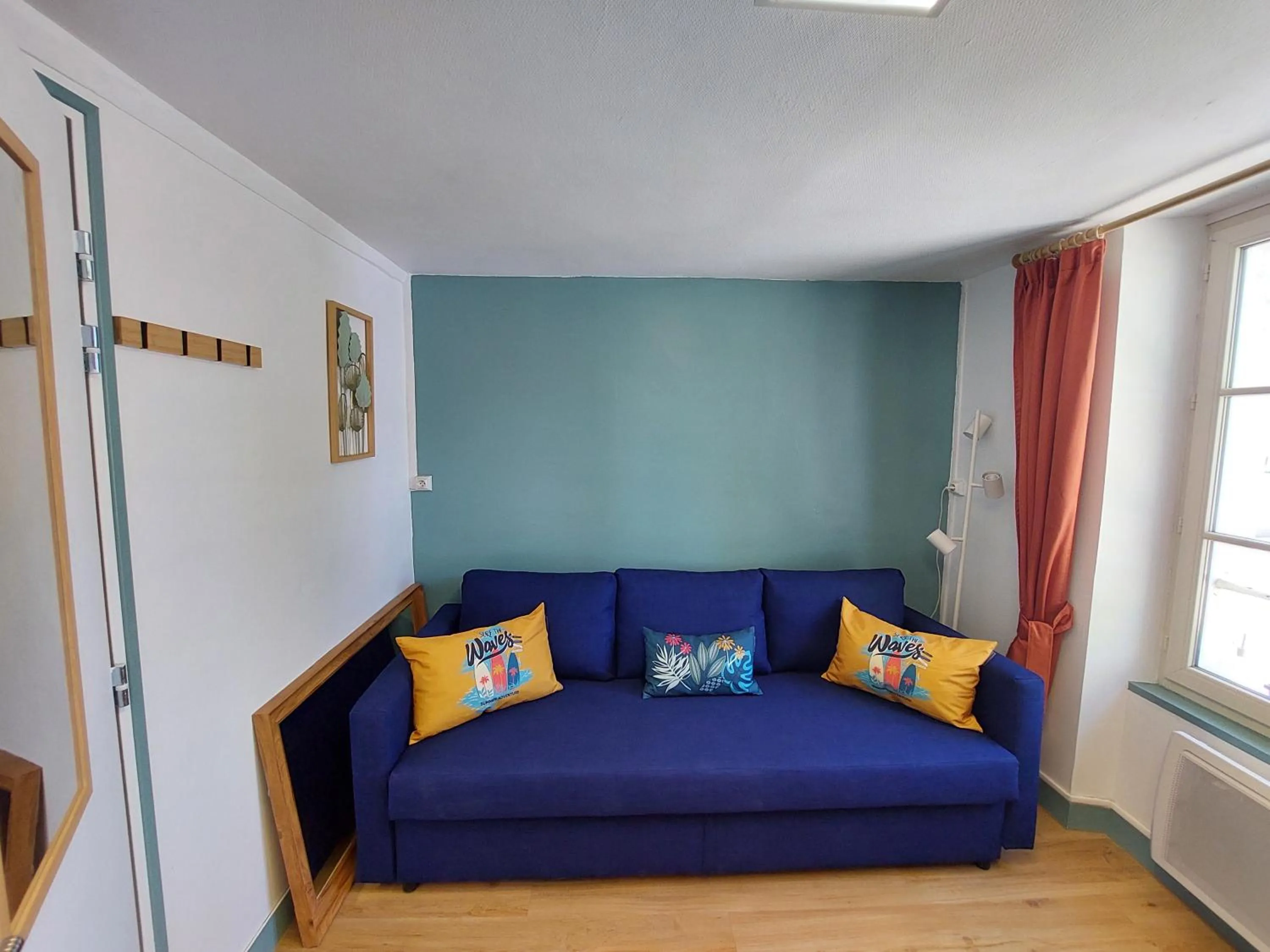 Living room, Bed in Kilomètre 99