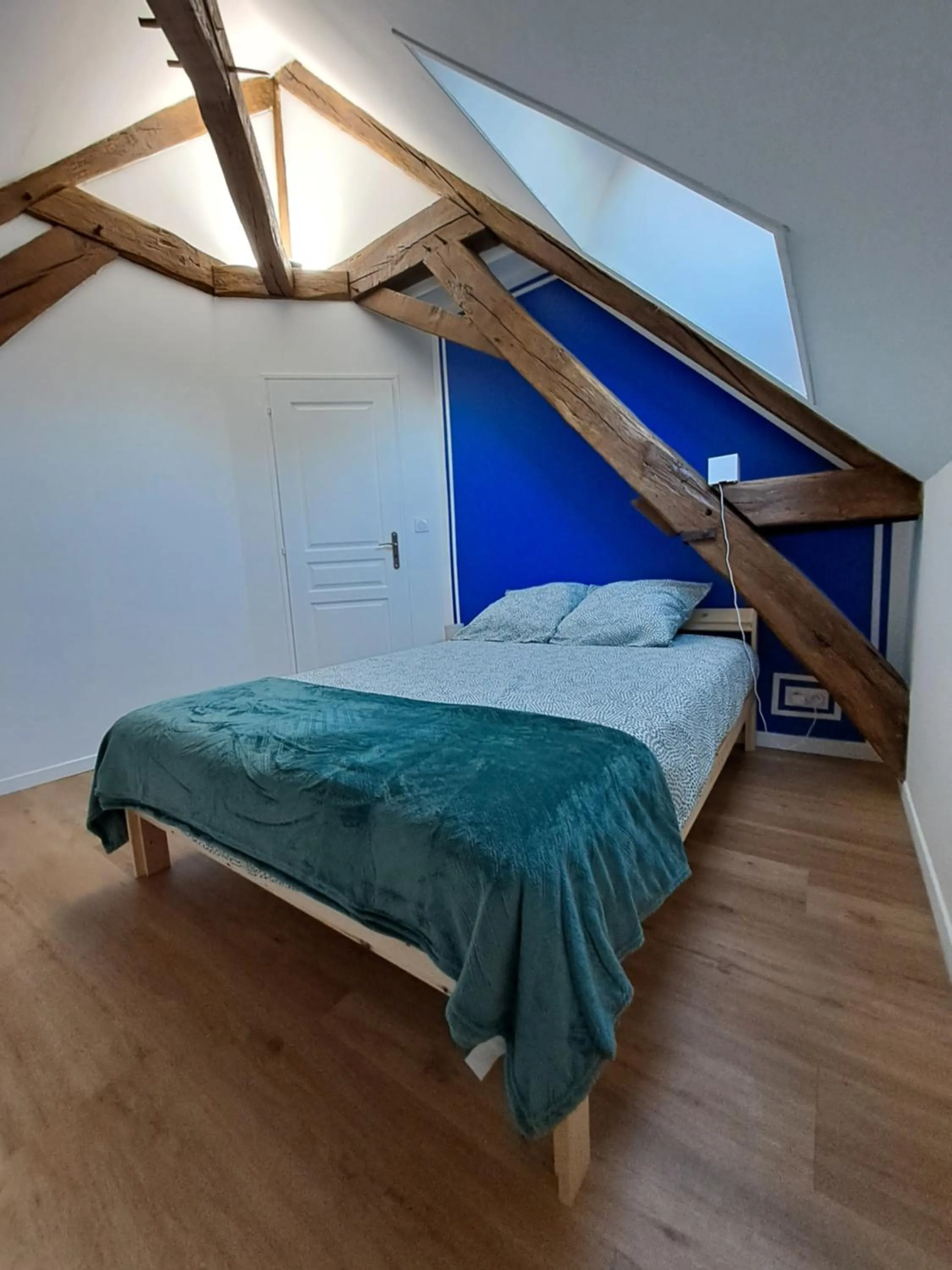 Bed in Kilomètre 99