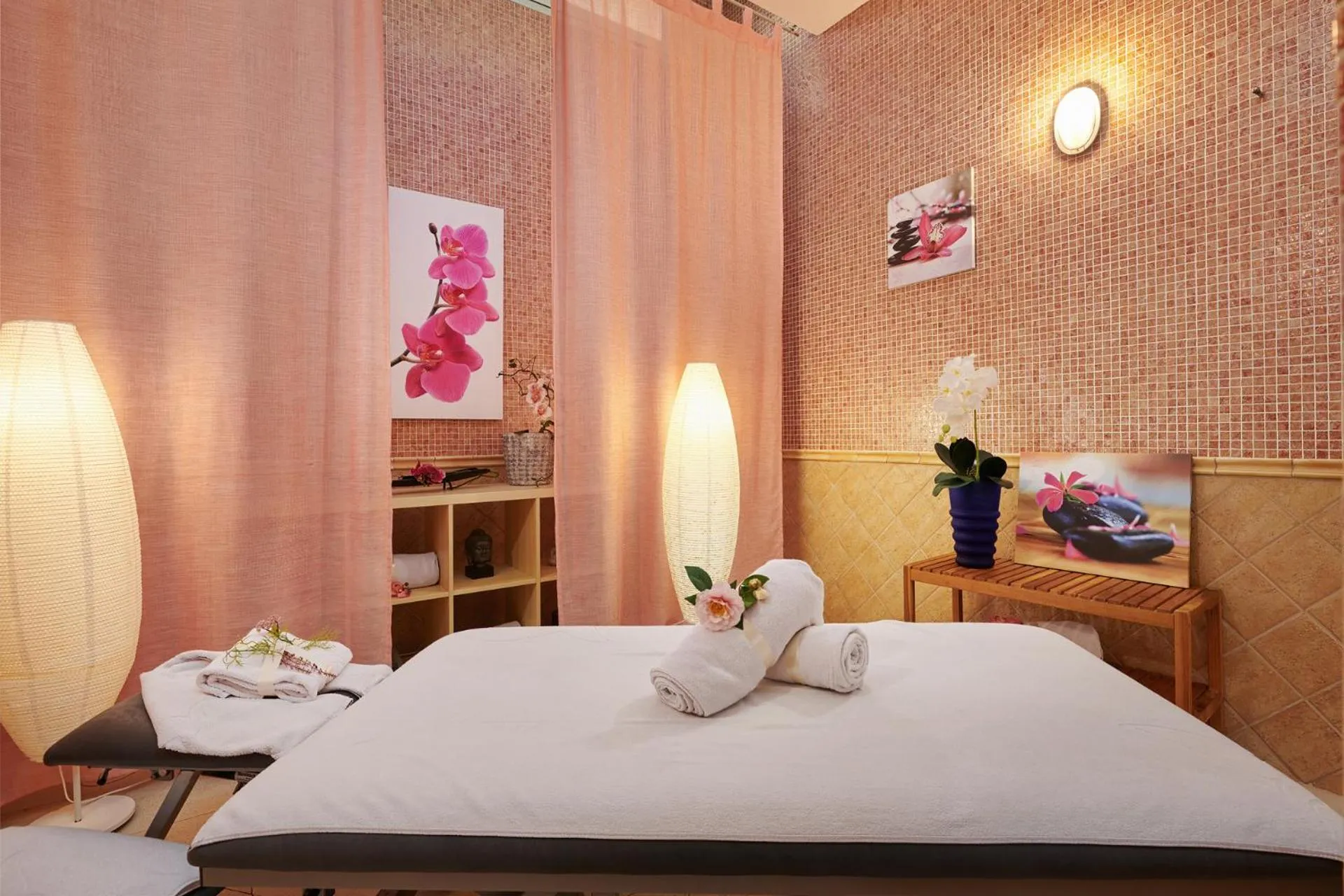 Massage, Bed in Grupotel Gran Vista & Spa