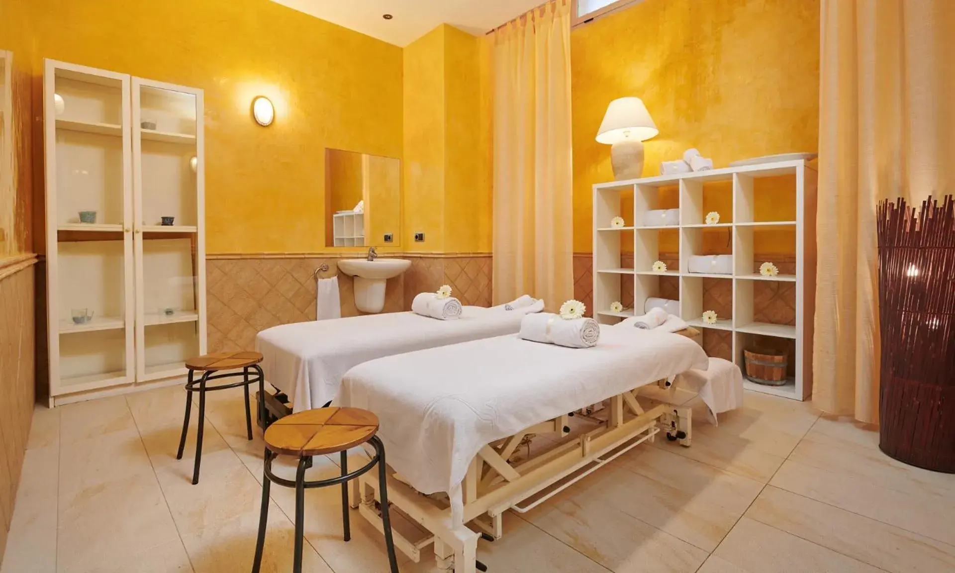 Massage, Bed in Grupotel Gran Vista & Spa Massage, Bed in Grupotel Gran Vista & Spa