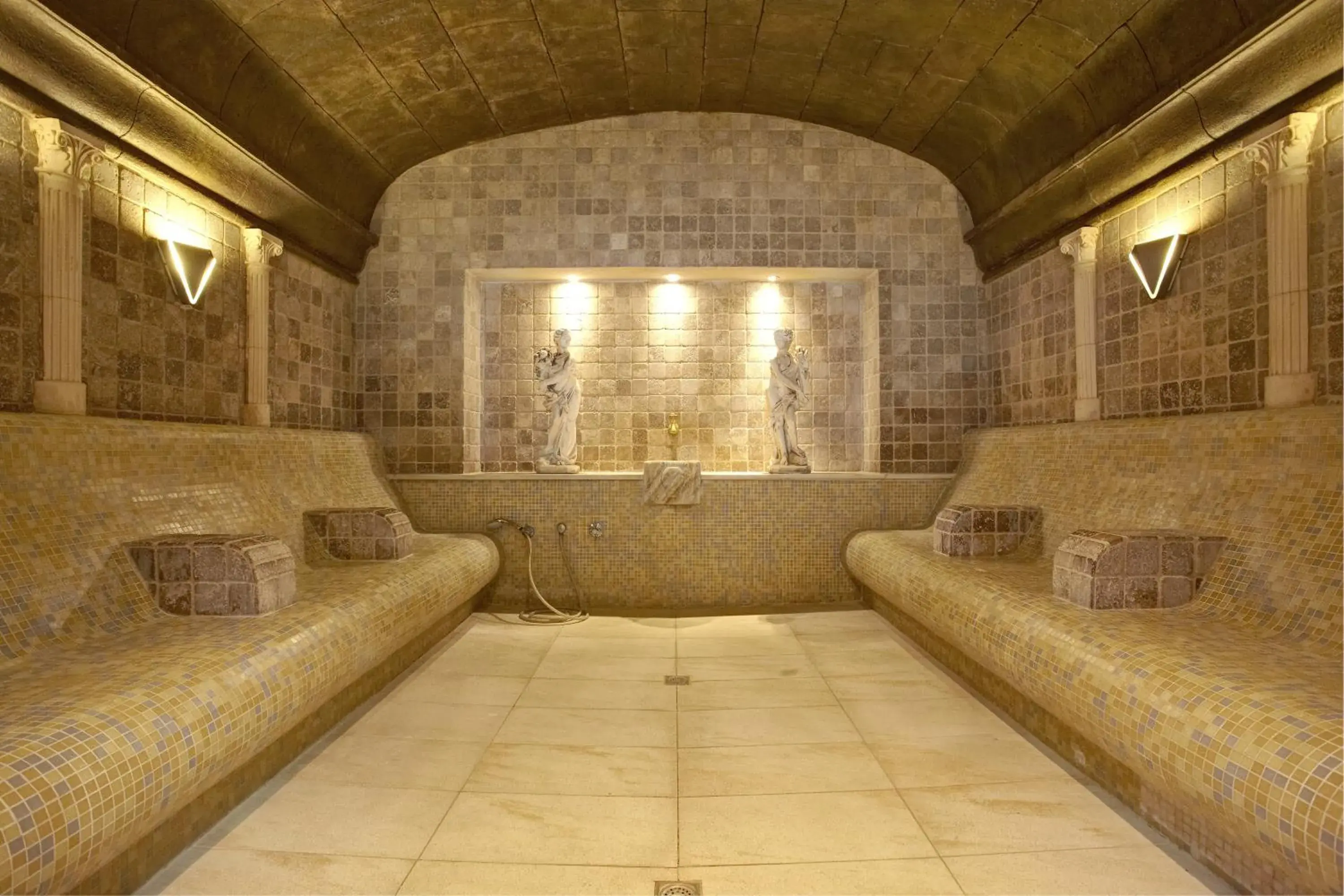 Spa and wellness centre/facilities in Grupotel Gran Vista & Spa Spa and wellness centre/facilities in Grupotel Gran Vista & Spa