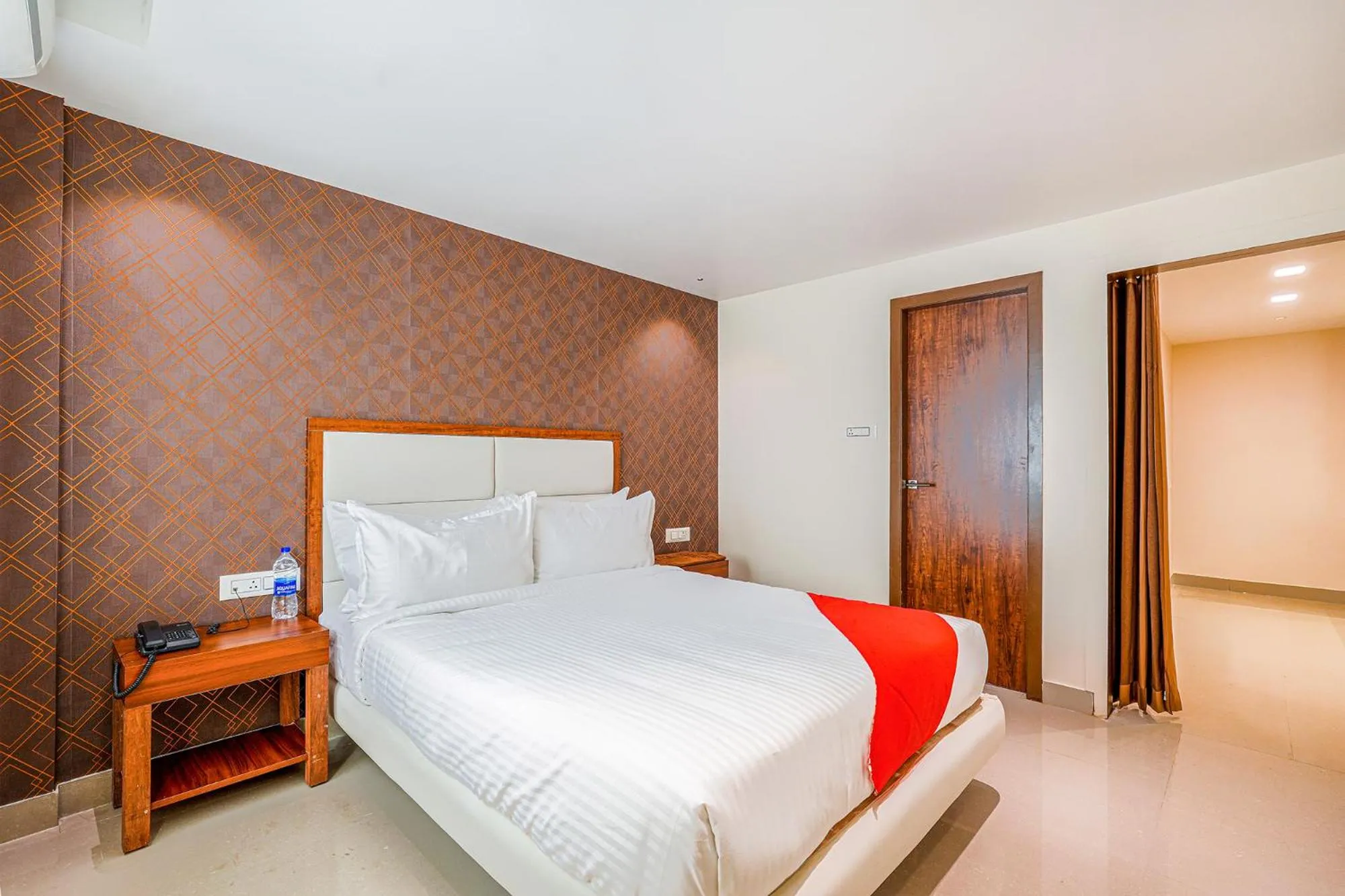 Bed in FabHotel Phoenix Brookfield - Nr Kundalahalli Main Road