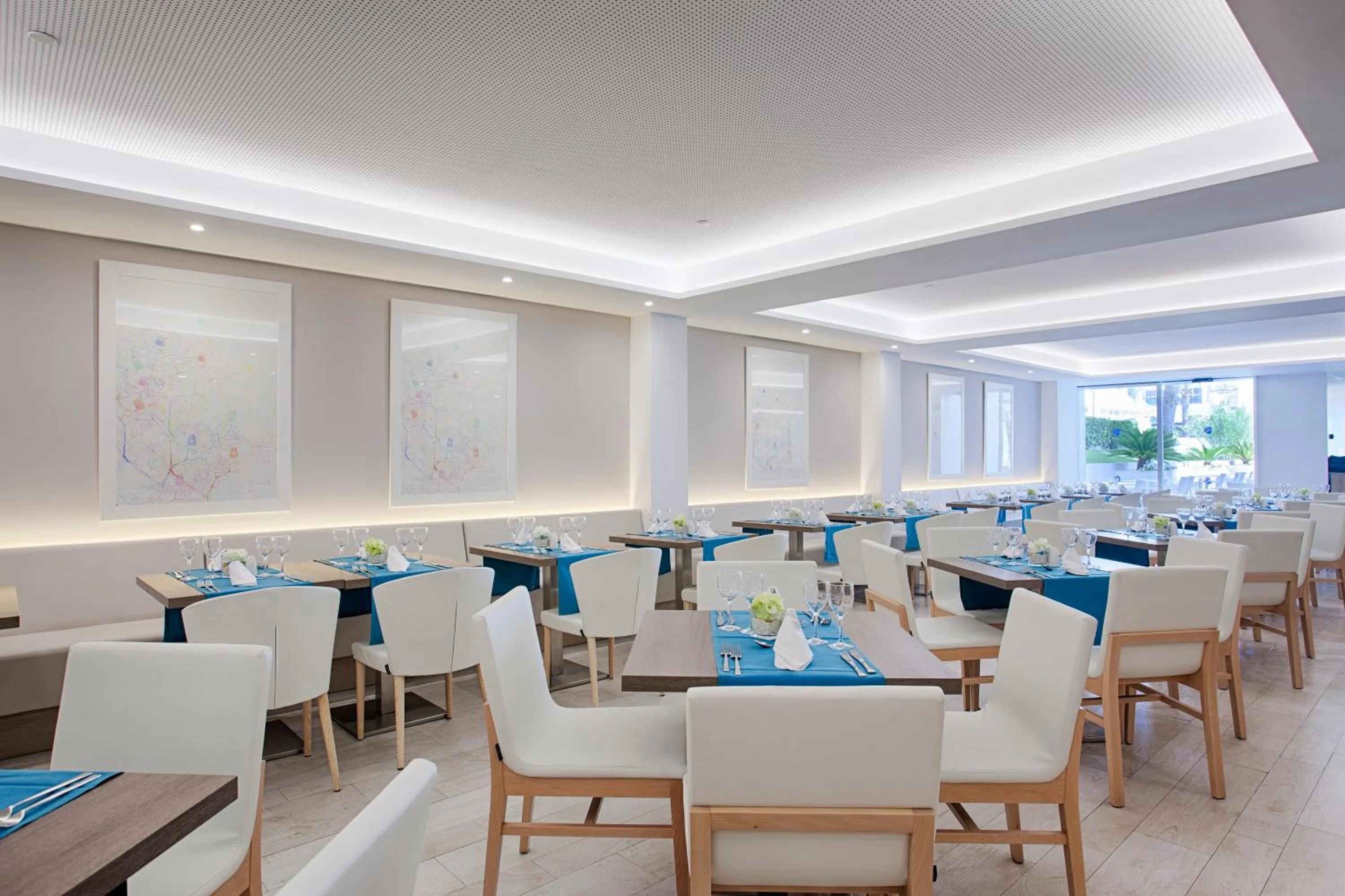 Restaurant/places to eat in Grupotel Farrutx