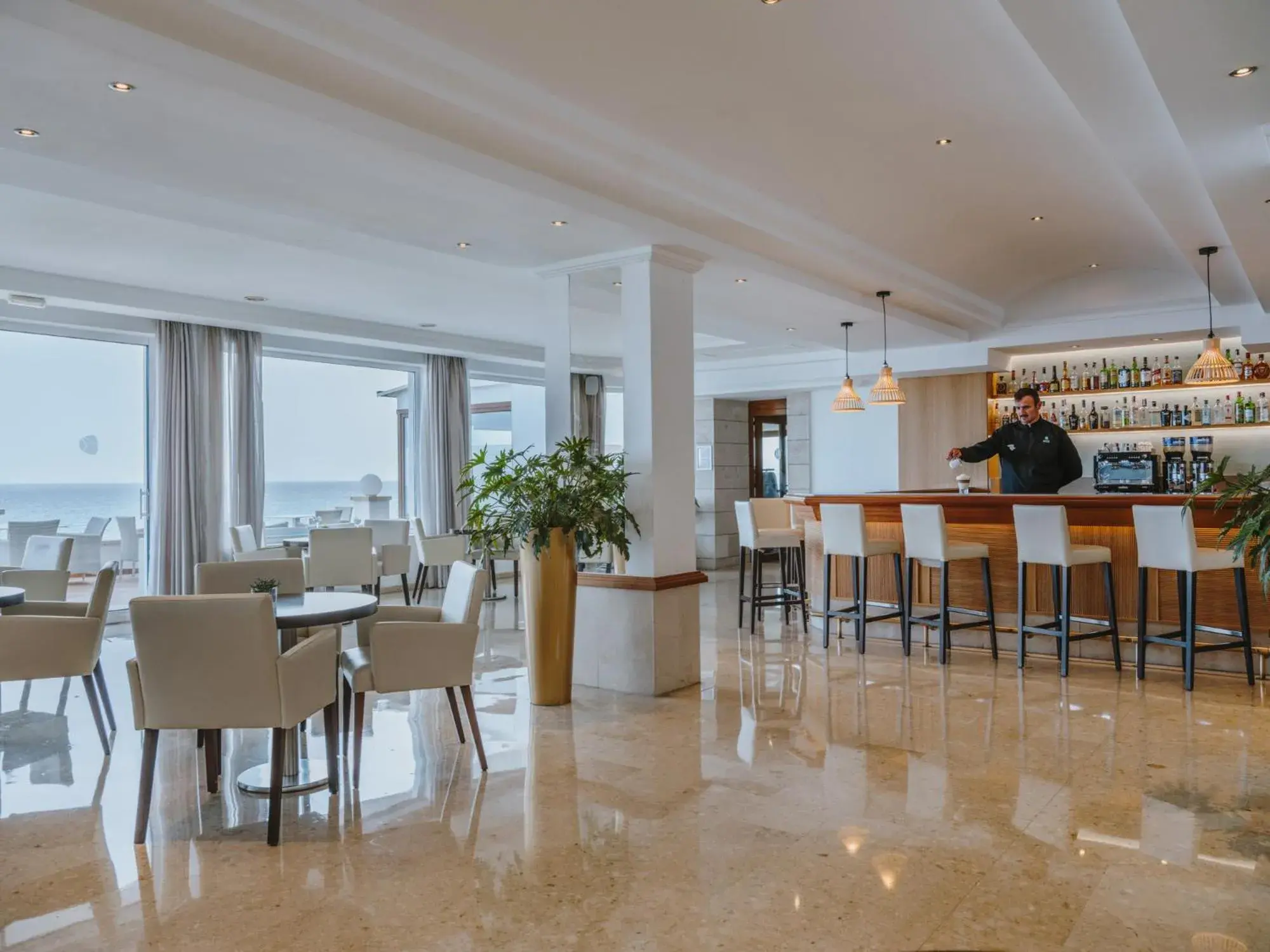 Lounge or bar in Grupotel Aguait Resort & Spa - Adults Only Lounge or bar in Grupotel Aguait Resort & Spa - Adults Only