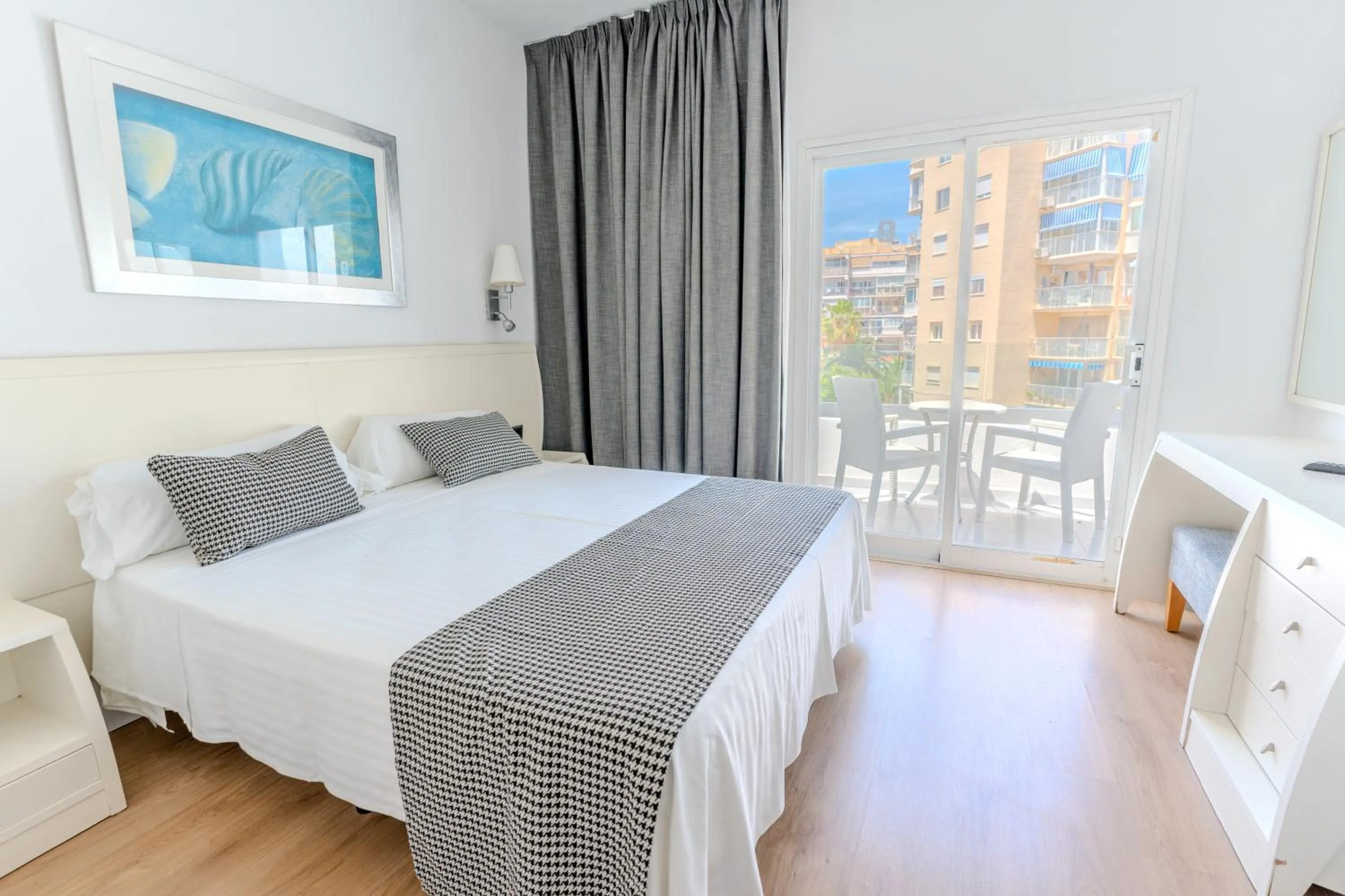 Bed in Flamboyan Caribe Hotel & Spa