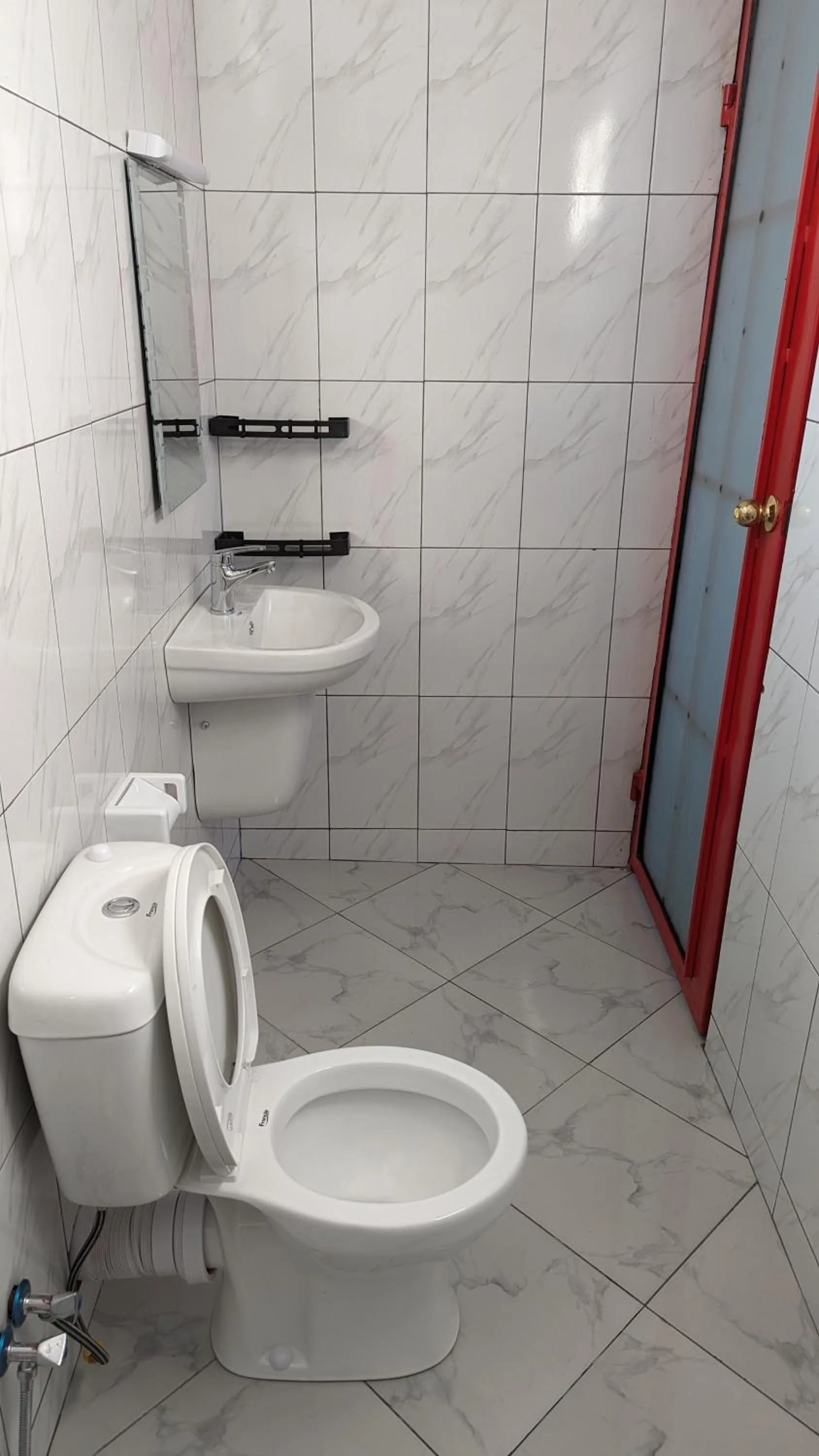 Shower in Mufasa city Hostel and Apartments