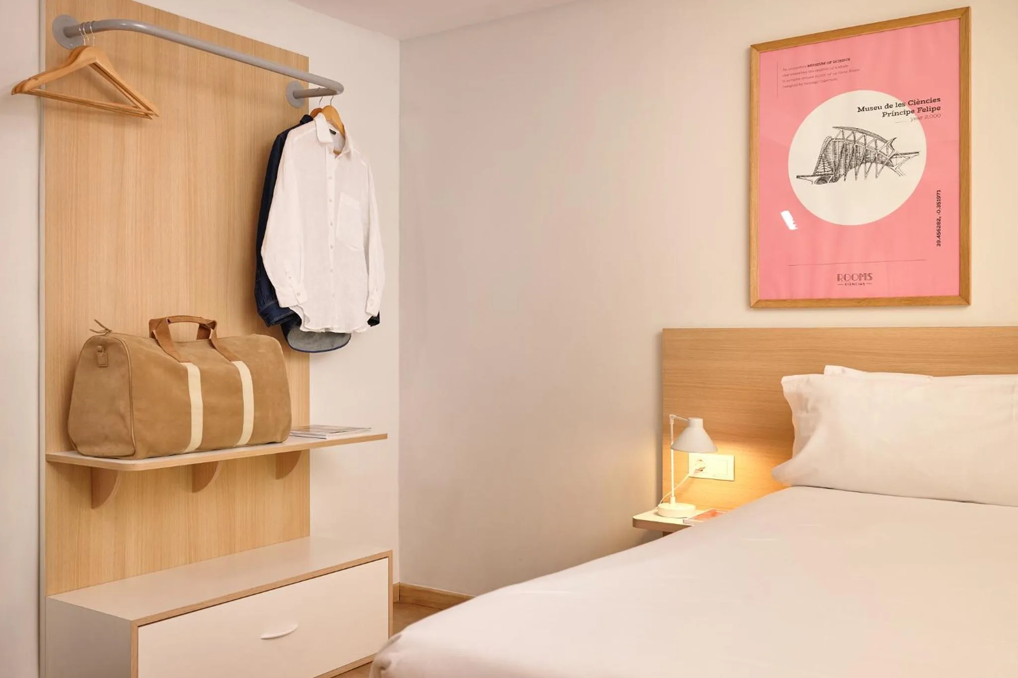 wardrobe, Bed in Rooms Ciencias