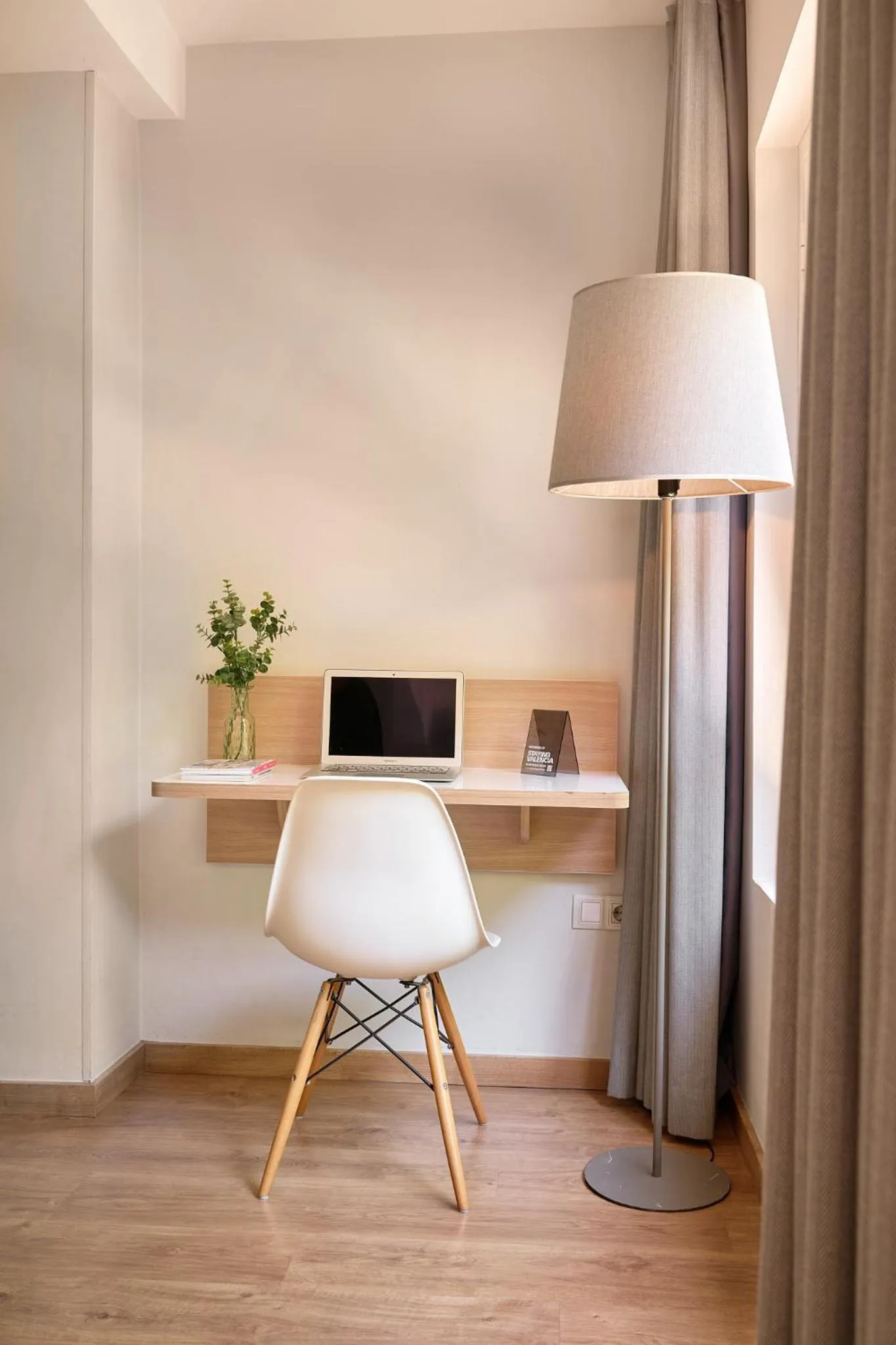 Bedroom in Rooms Ciencias