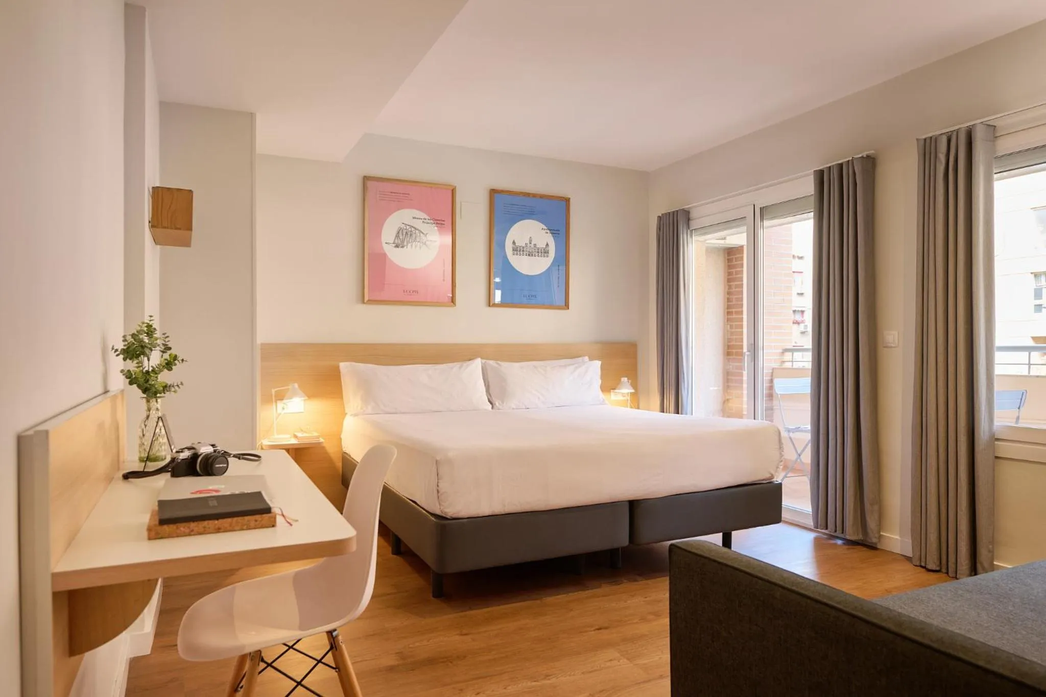 Bedroom, Bed in Rooms Ciencias