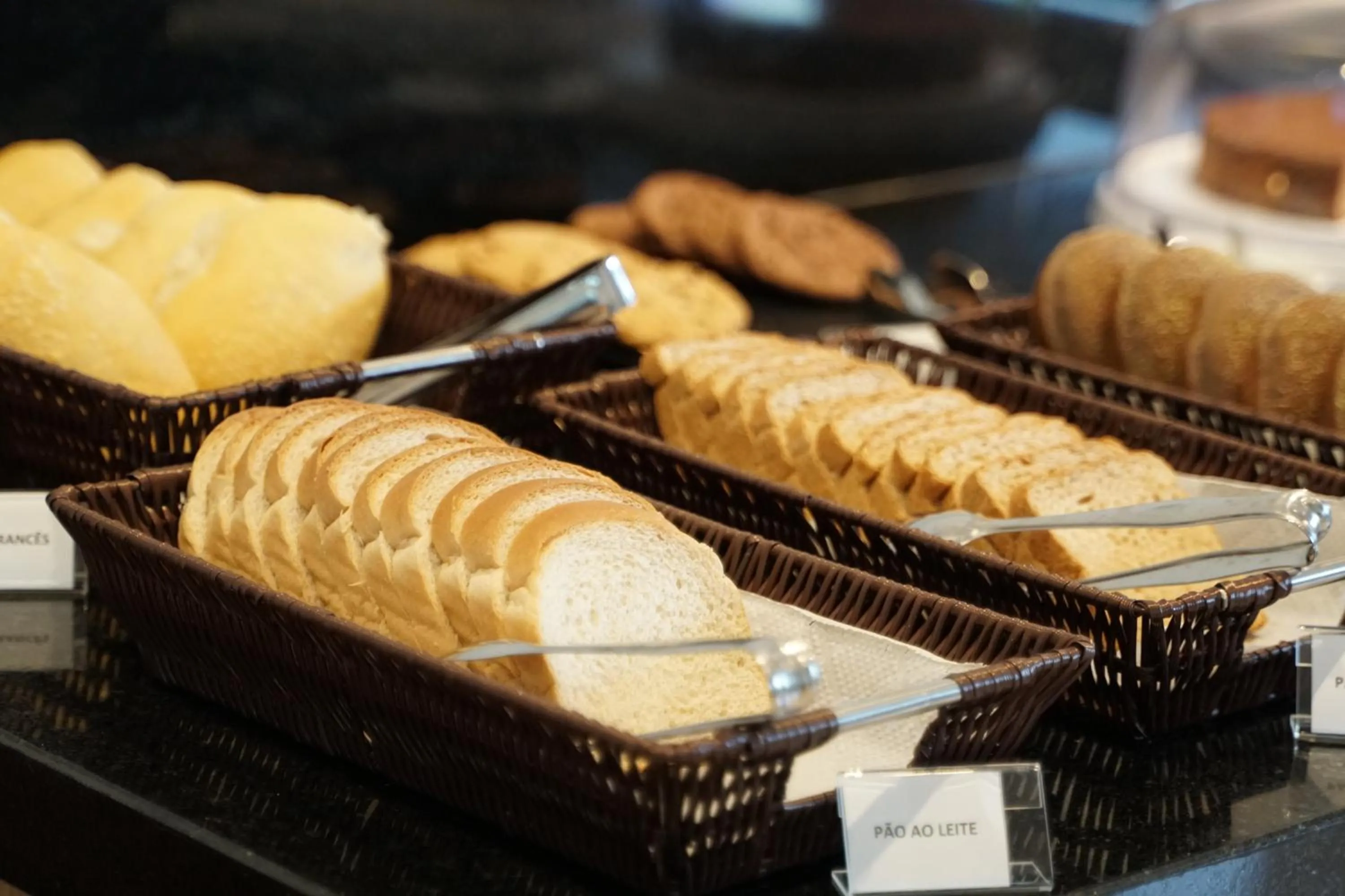 Food and drinks in Trento Hotel Guaíra by Unna