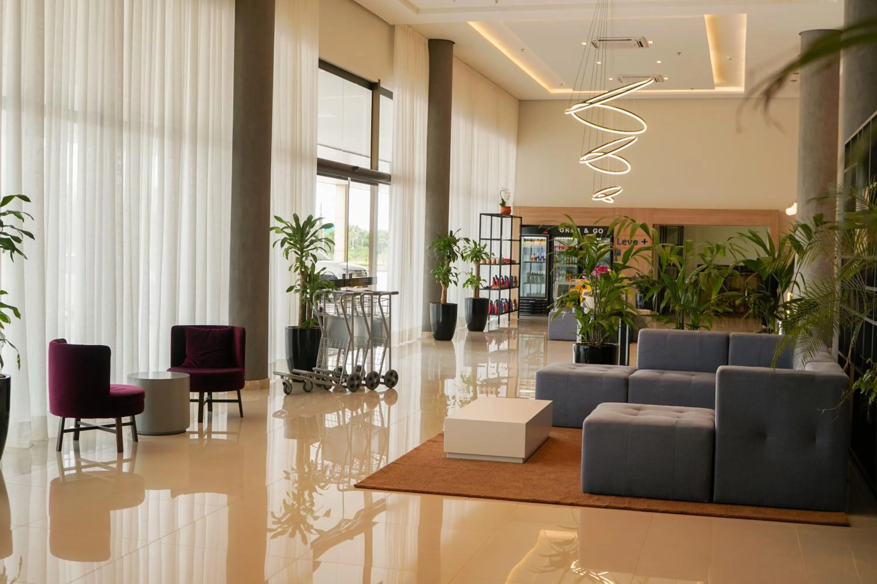 Seating area in Trento Hotel Guaíra by Unna