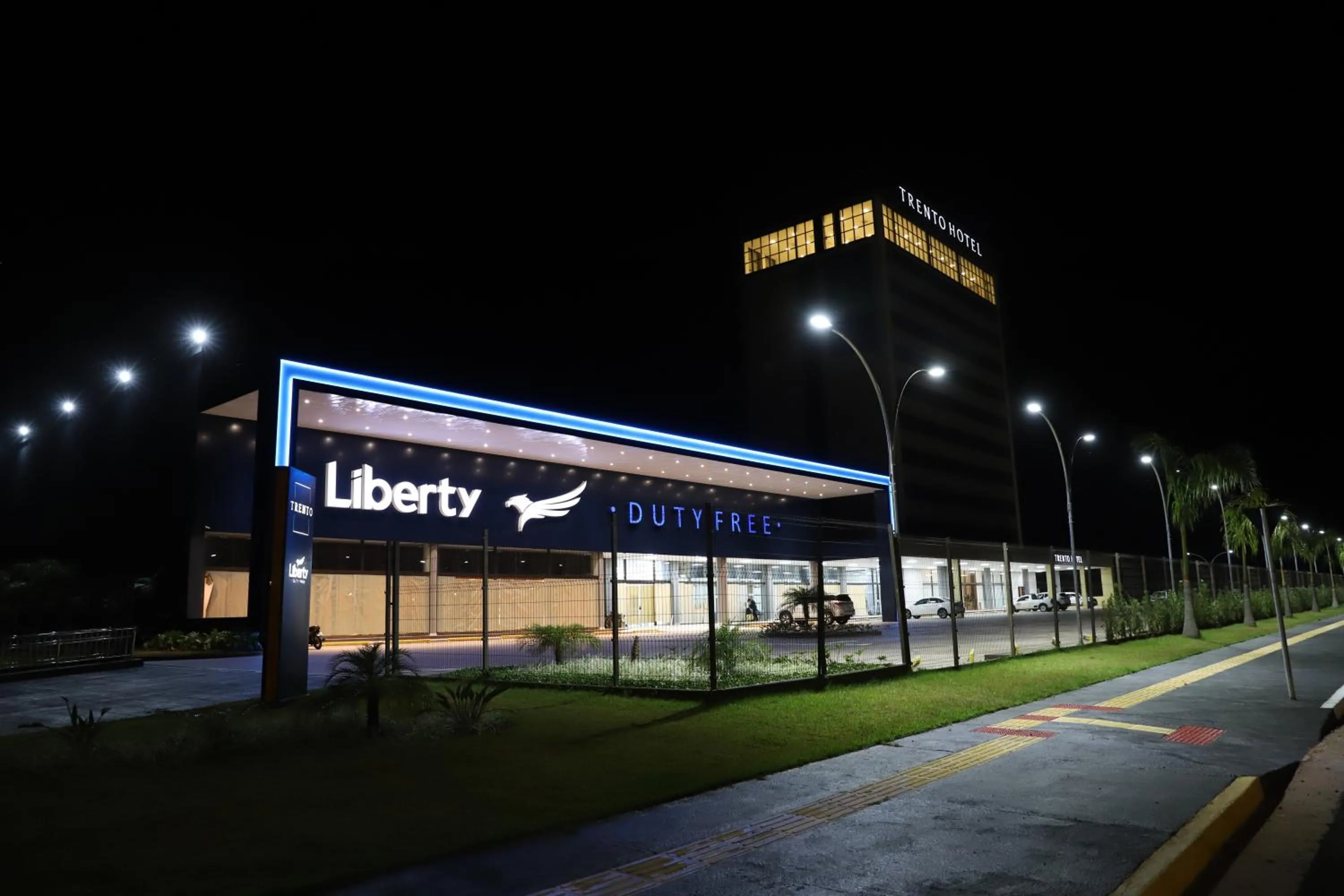 Property building in Trento Hotel Guaíra by Unna