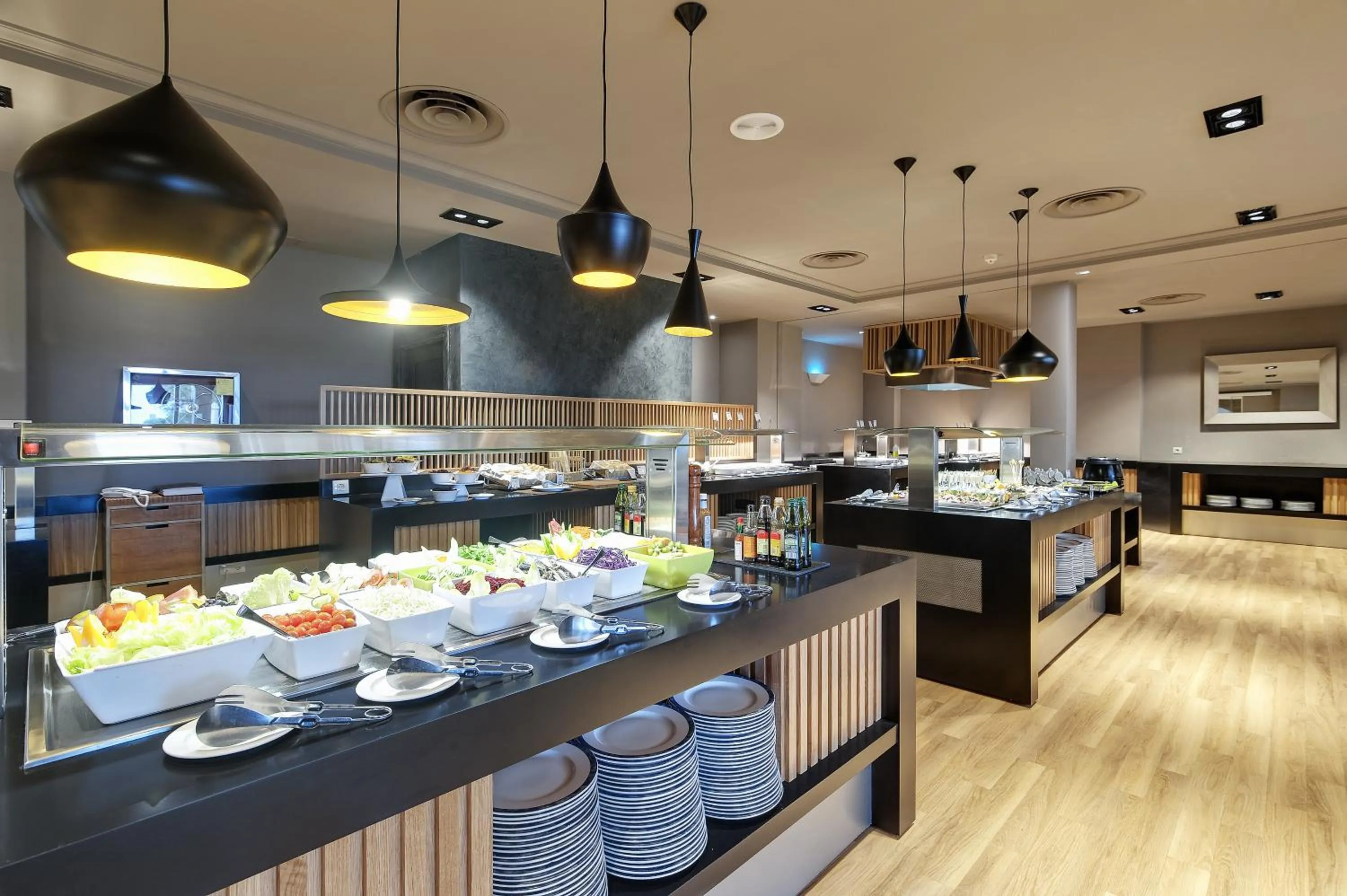 Restaurant/places to eat in Barceló Montecastillo Golf