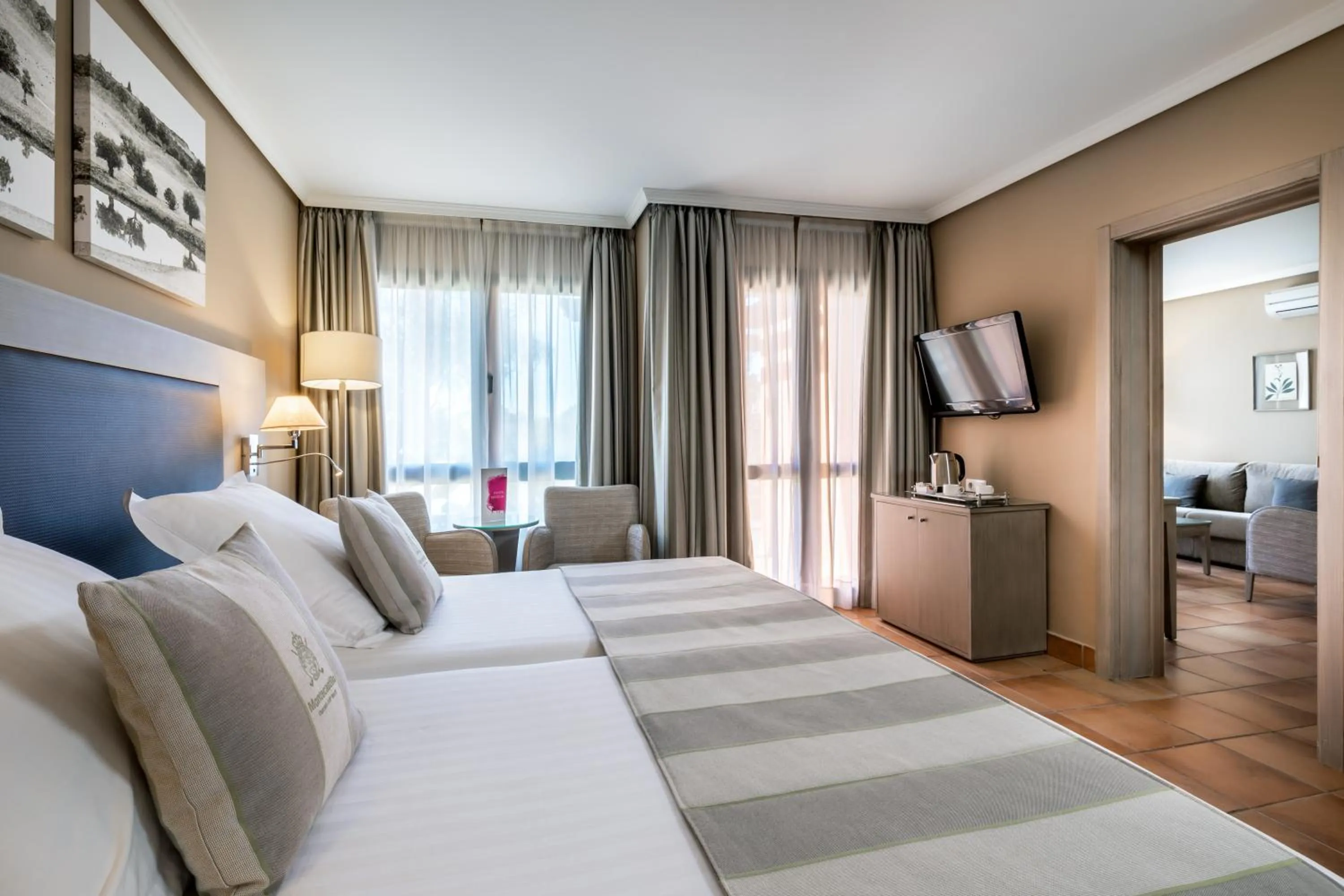 Coffee/tea facilities, Bed in Barceló Montecastillo Golf