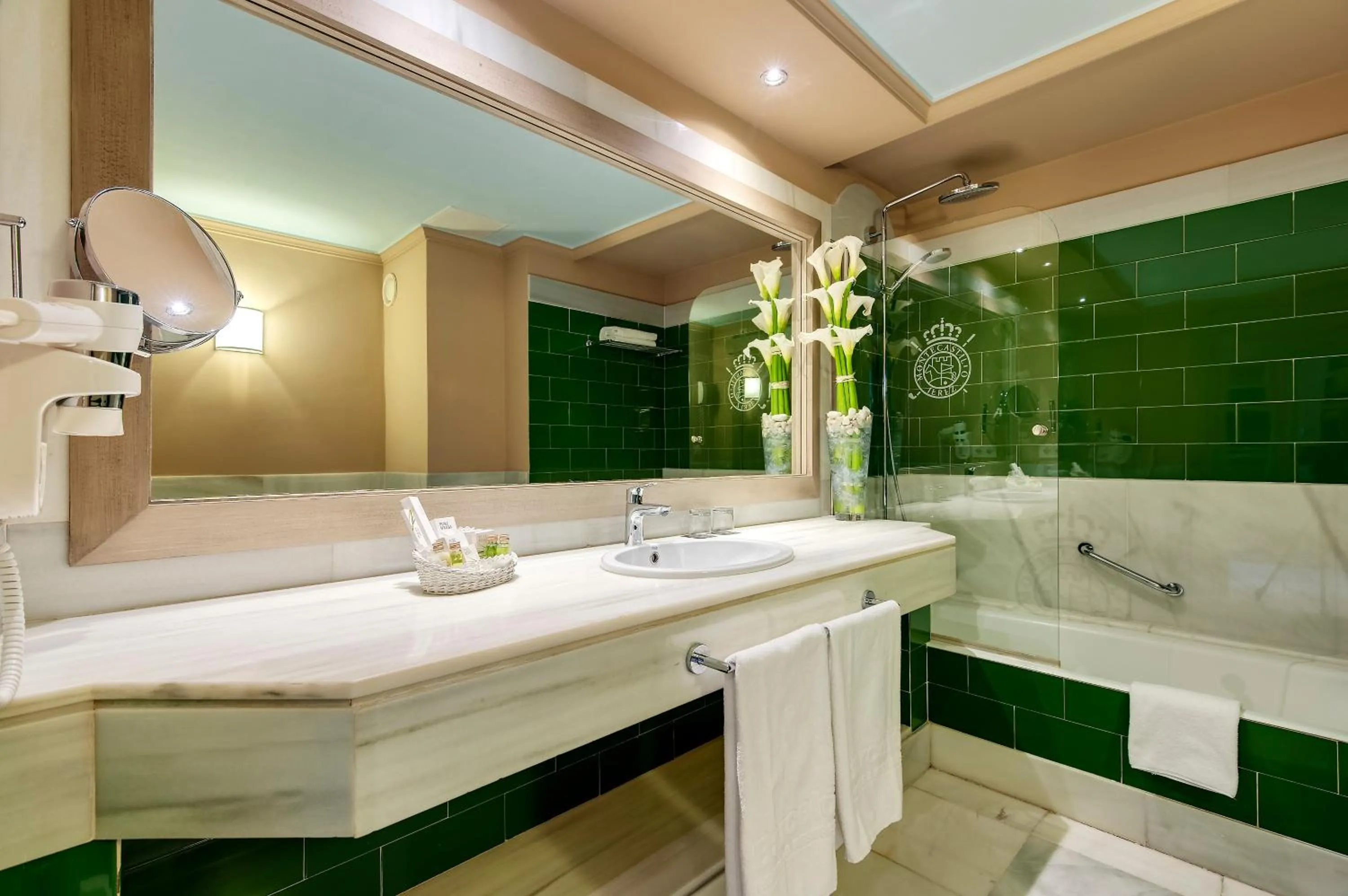 Toilet in Barceló Montecastillo Golf