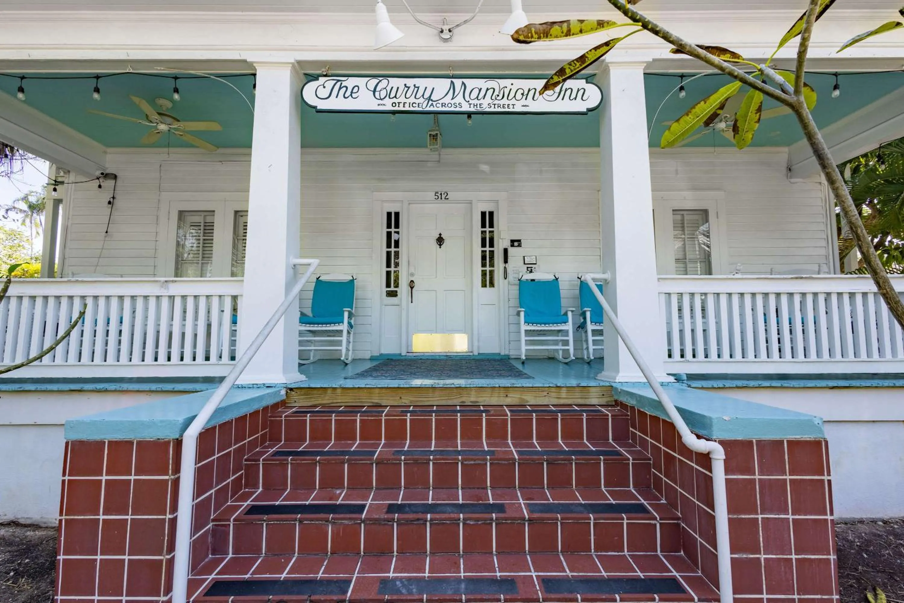 Deluxe King with Balcony - at James House with Parking!