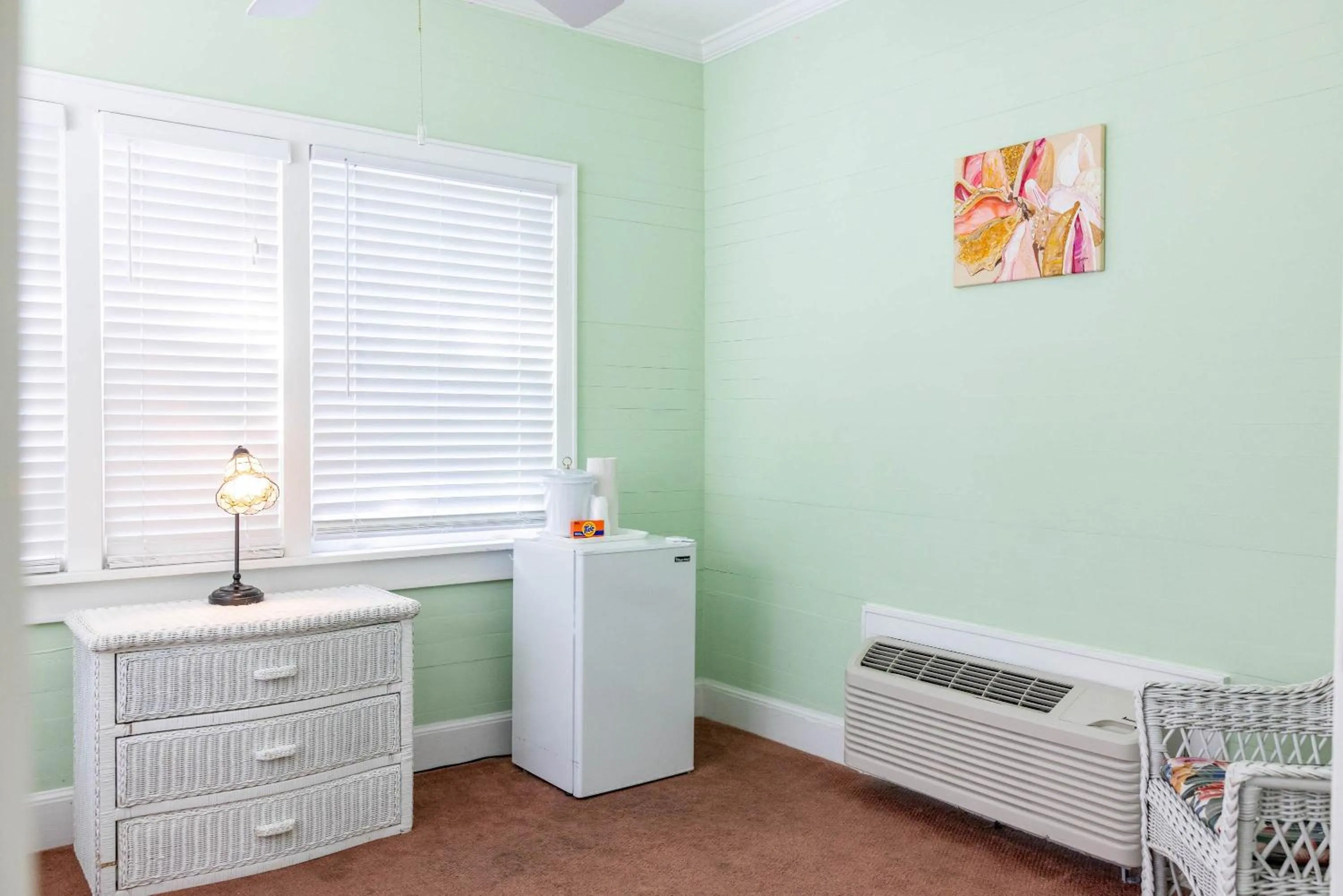 Bed in King Suite Balcony - at James House