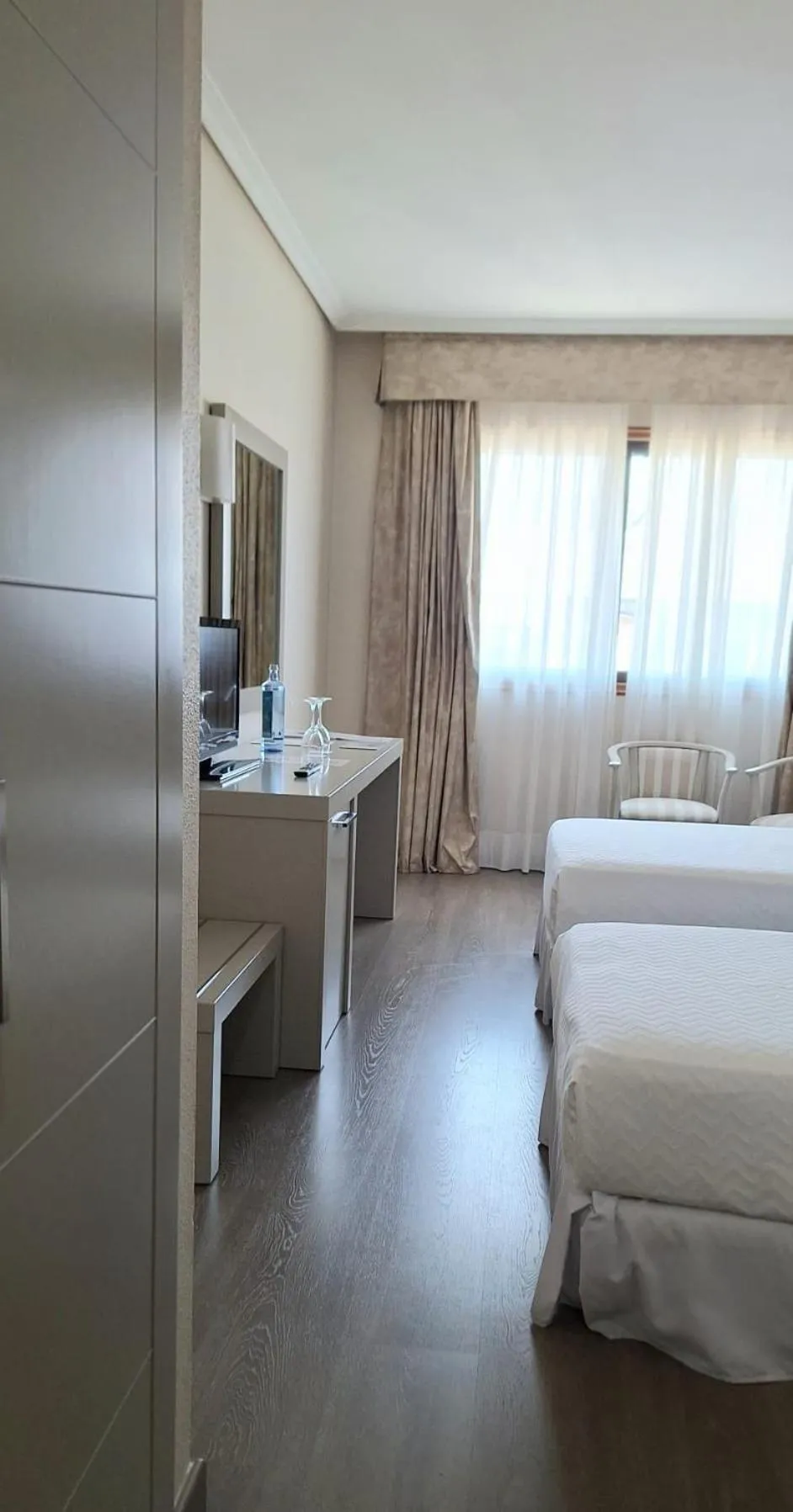 Property building, Bed in Galicia Palace