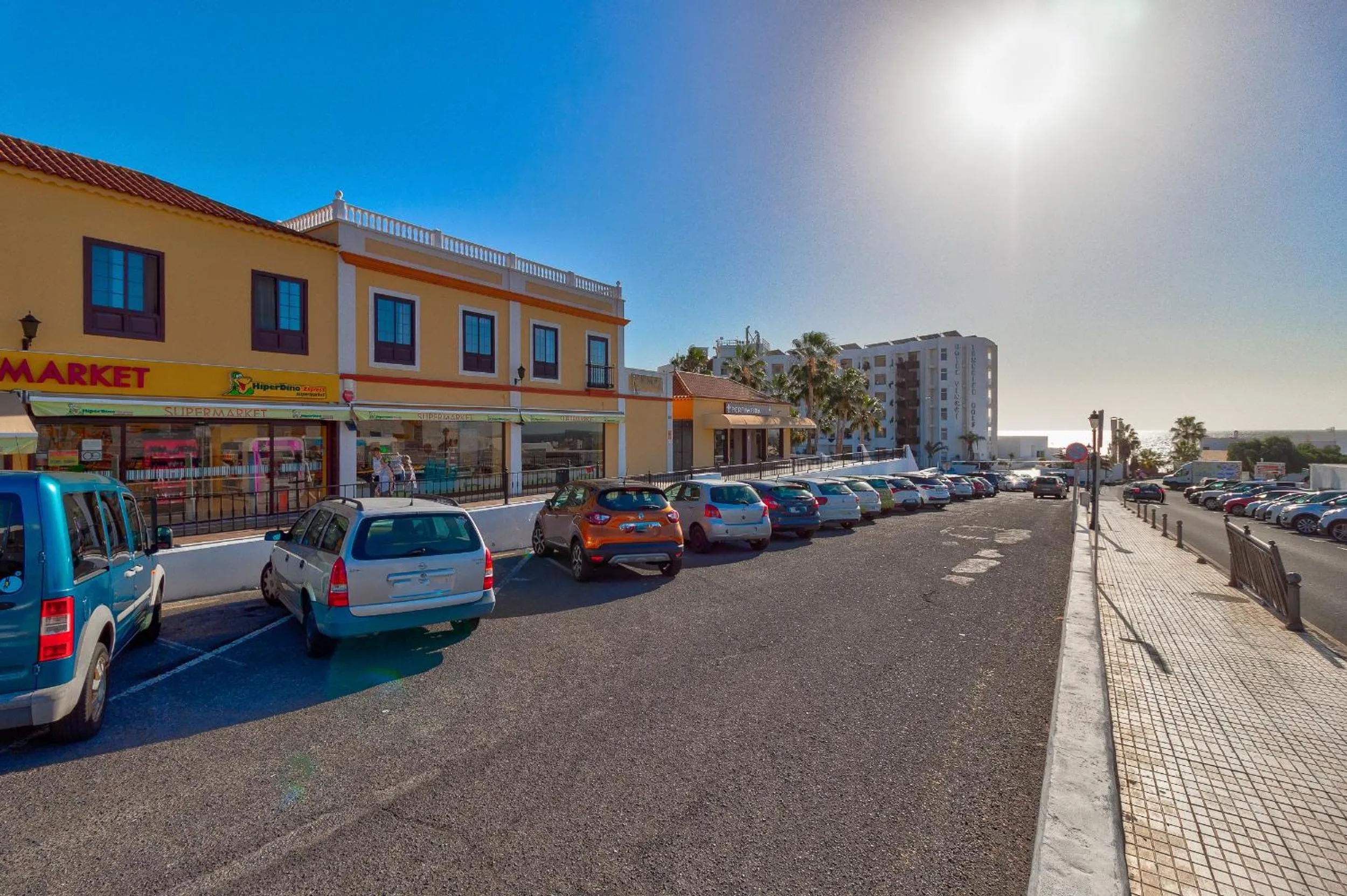 Parking in One bedroom apartment in San Blas, Golf del Sur, Tenerife