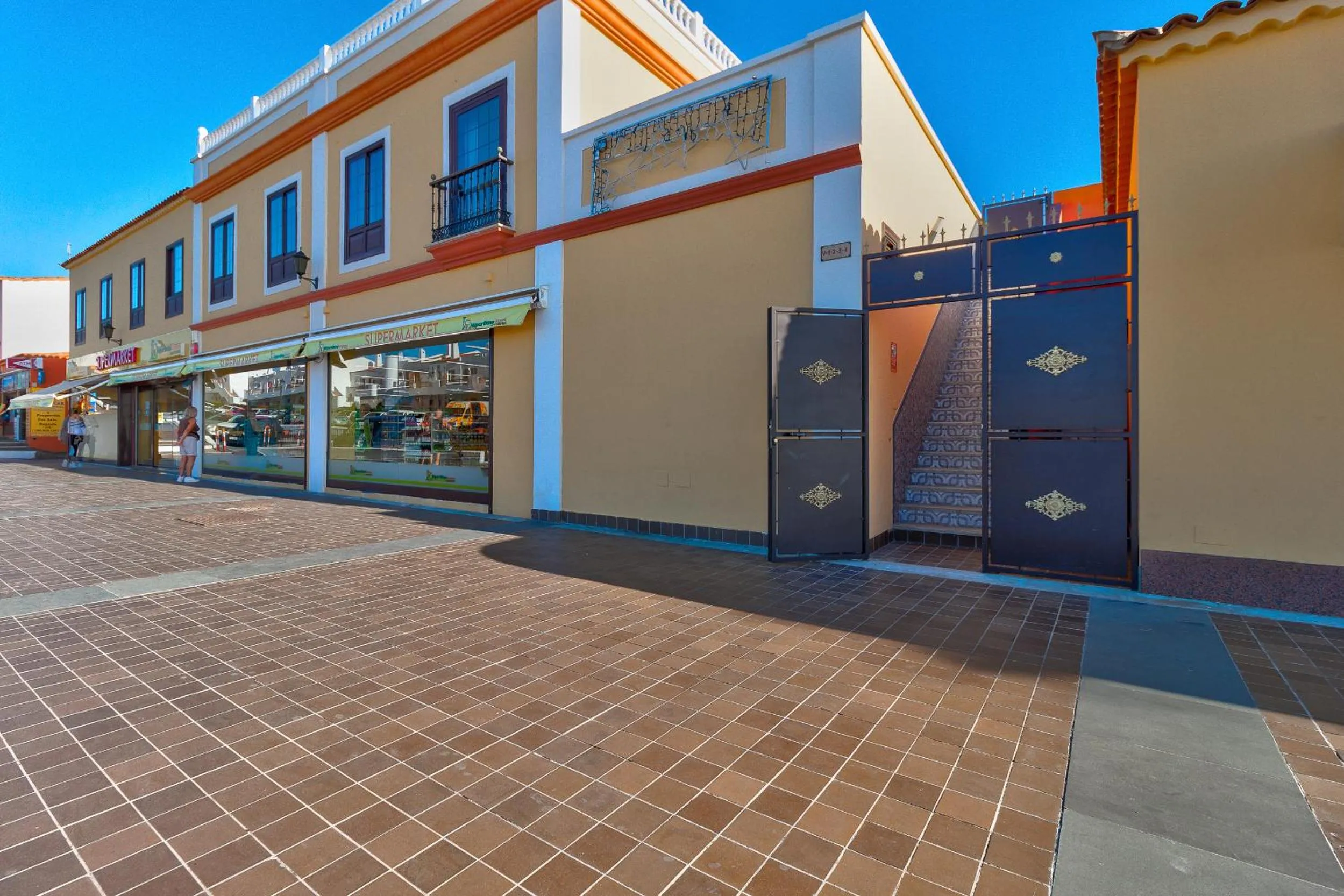 Property building in One bedroom apartment in San Blas, Golf del Sur, Tenerife