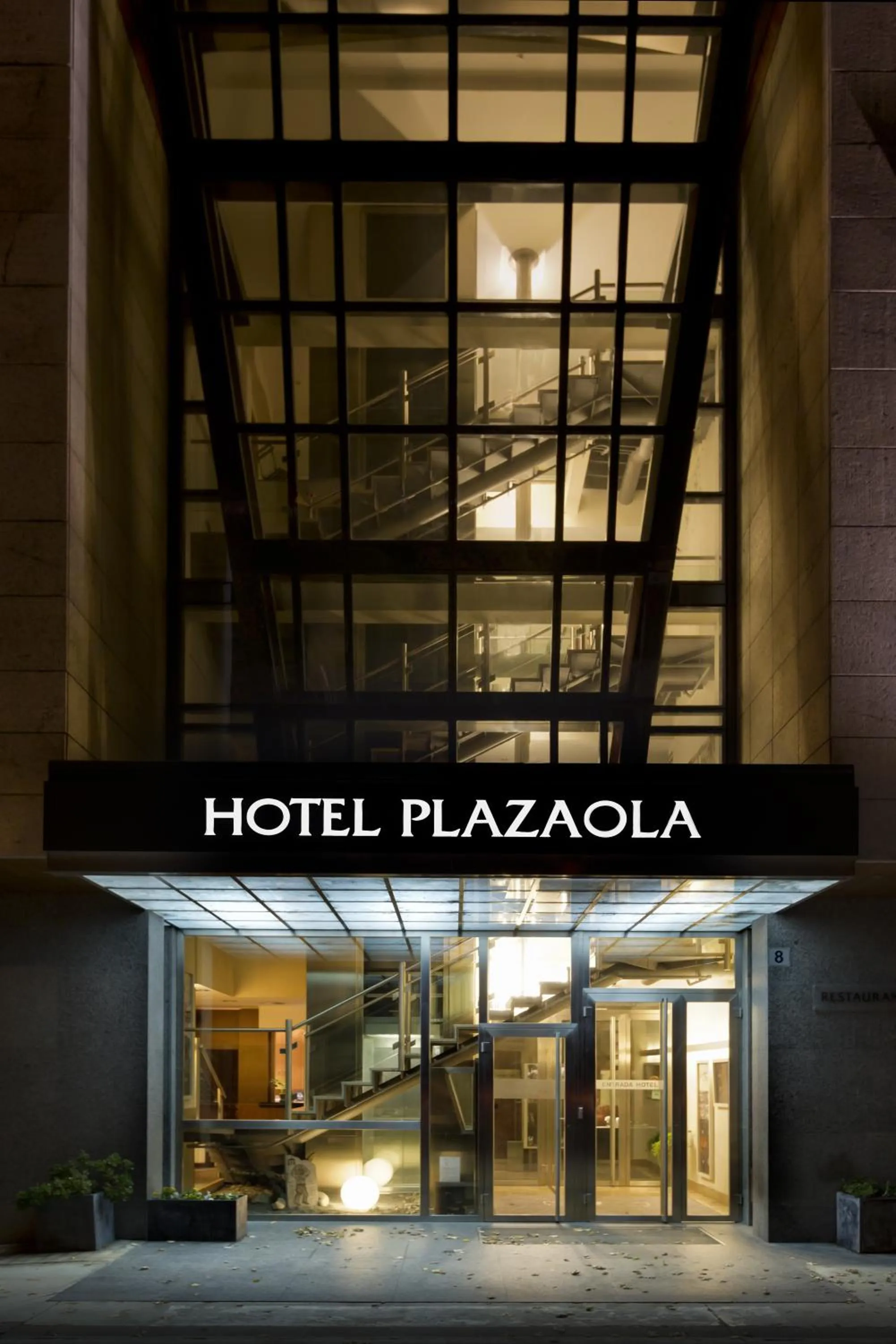 Facade/entrance in Hotel Plazaola