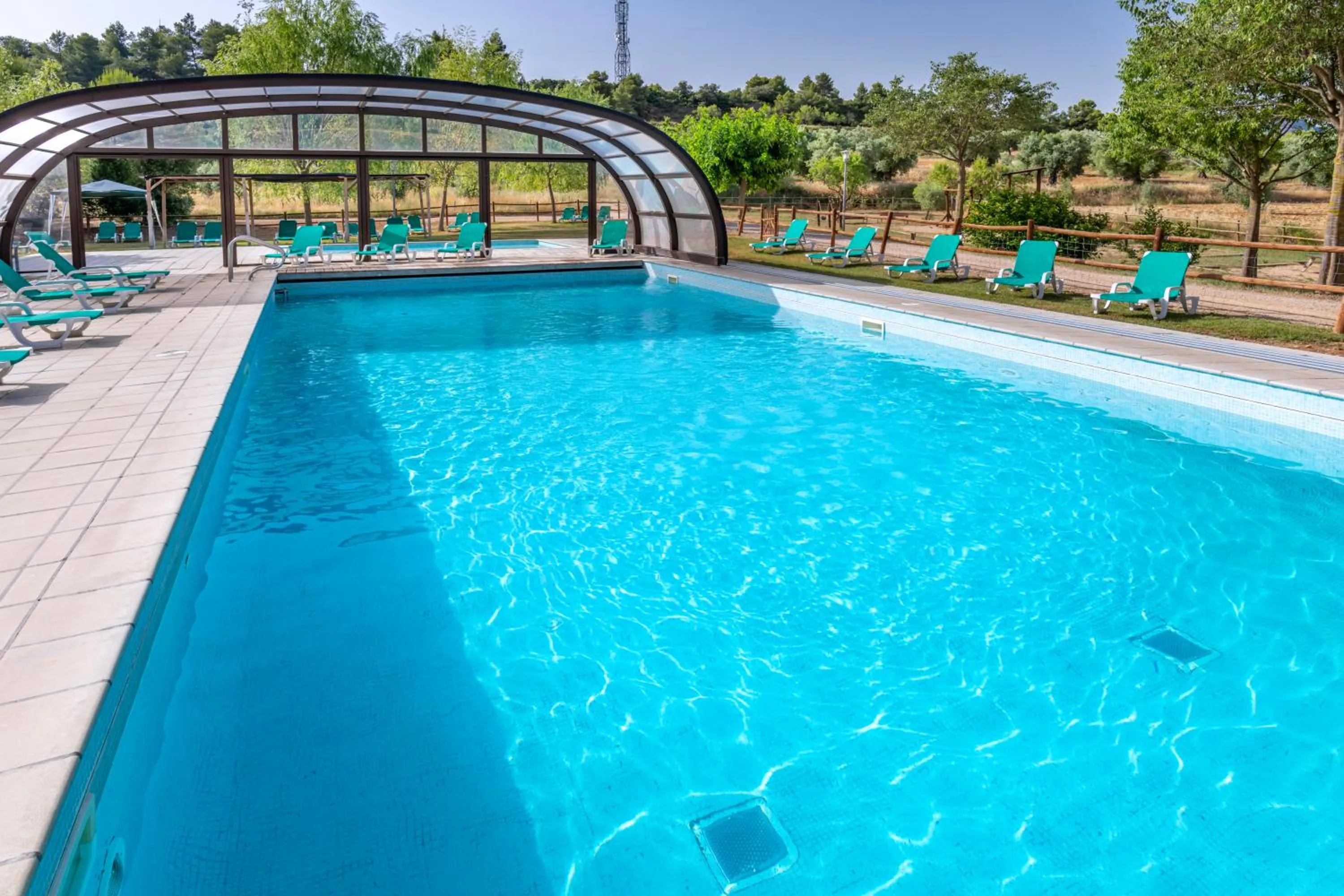 Swimming pool in Hotel & Resort Vilar Rural d'Arnes by Serhs Hotels