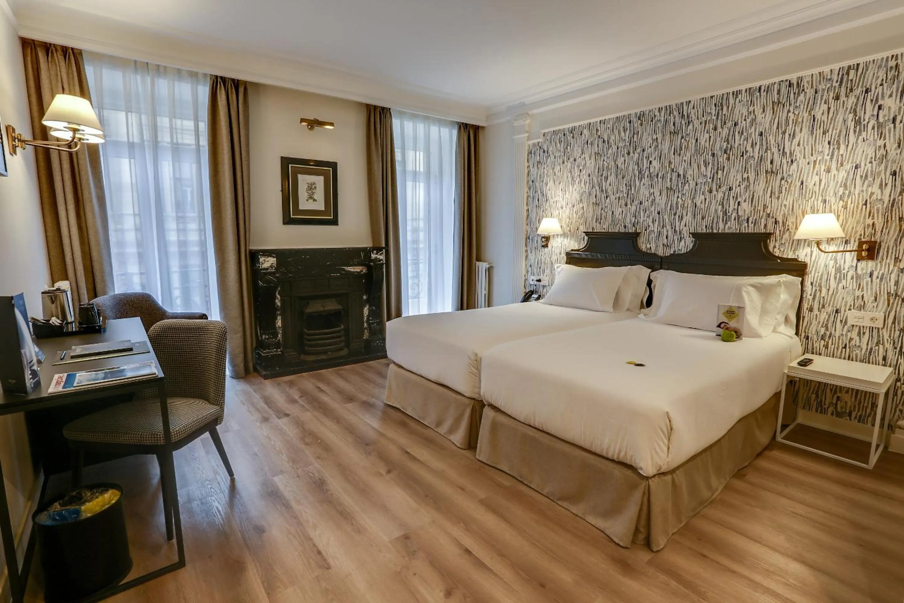 Photo of the whole room, Bed in Sercotel Hotel Europa