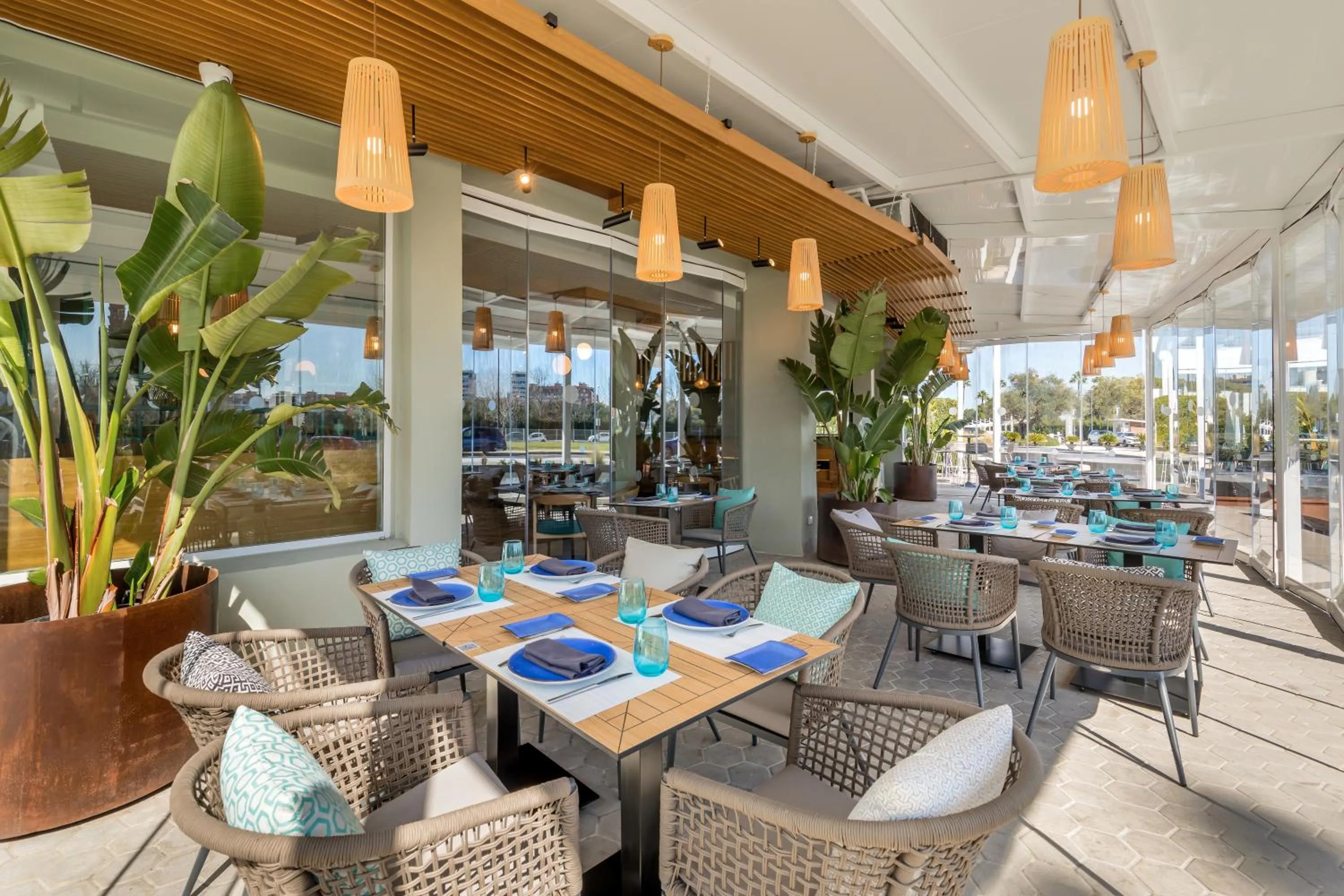 Restaurant/places to eat in Barceló Sevilla Renacimiento