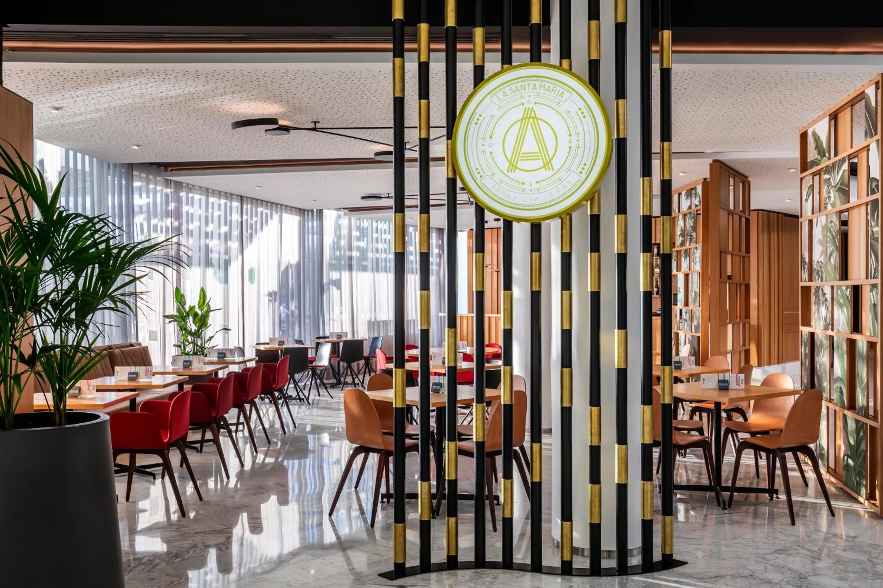 Restaurant/places to eat in Barceló Sevilla Renacimiento