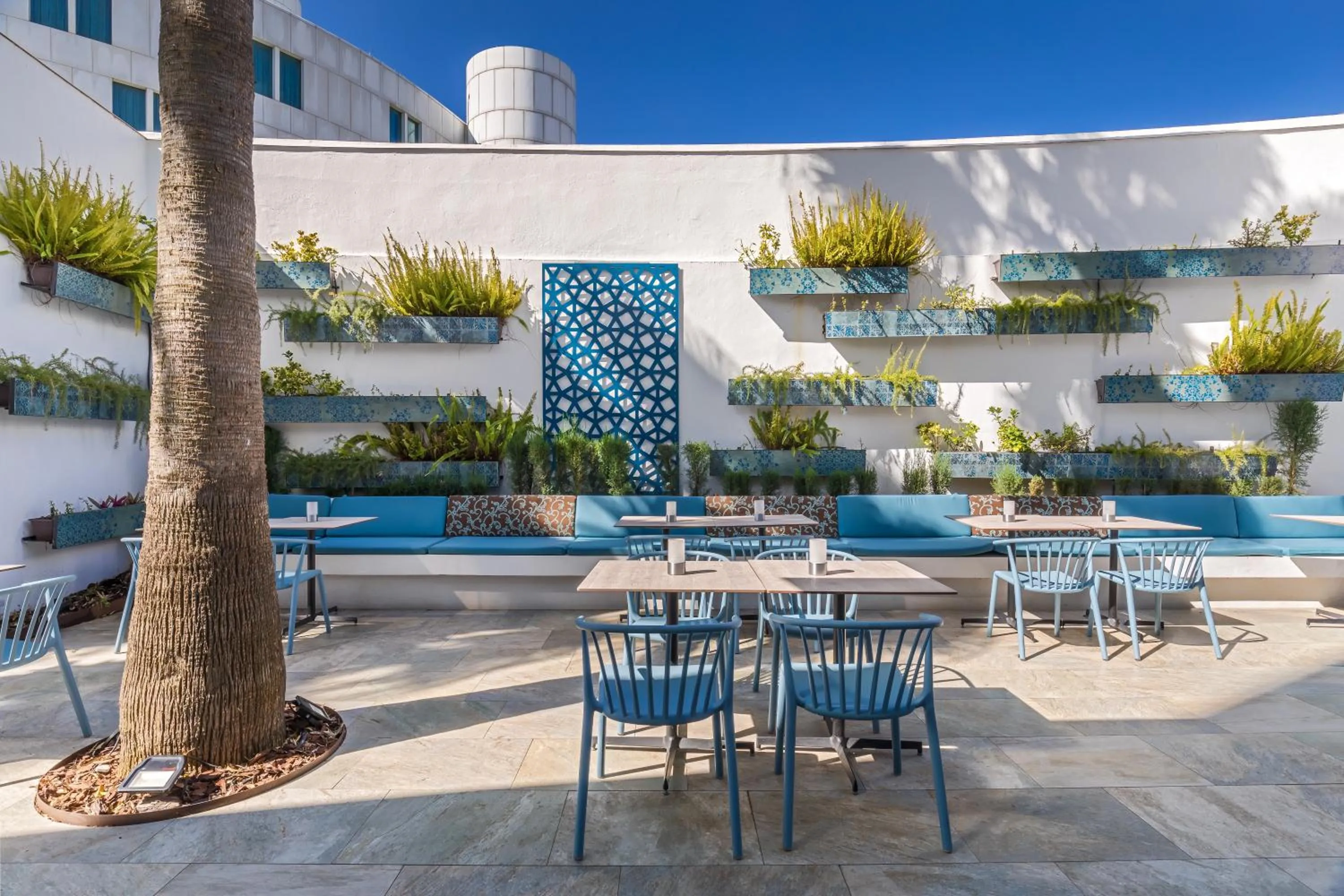 Patio in Barceló Sevilla Renacimiento