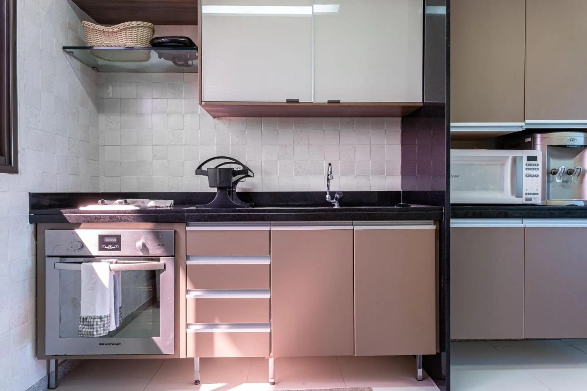 Kitchen or kitchenette in Malawi Muro Alto Porto de Galinhas Beira Mar