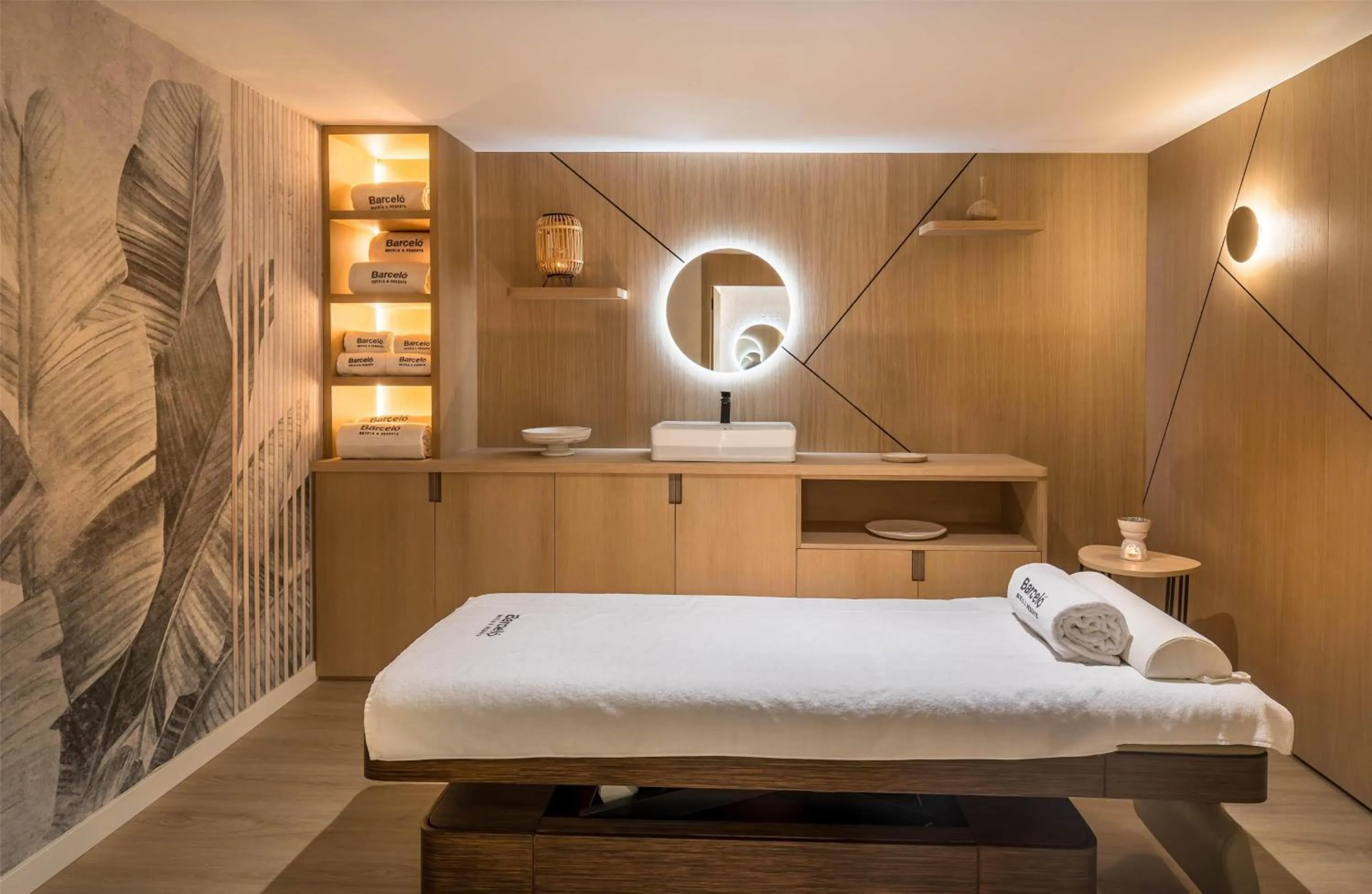 Spa and wellness centre/facilities, Bed in Barceló Isla Canela