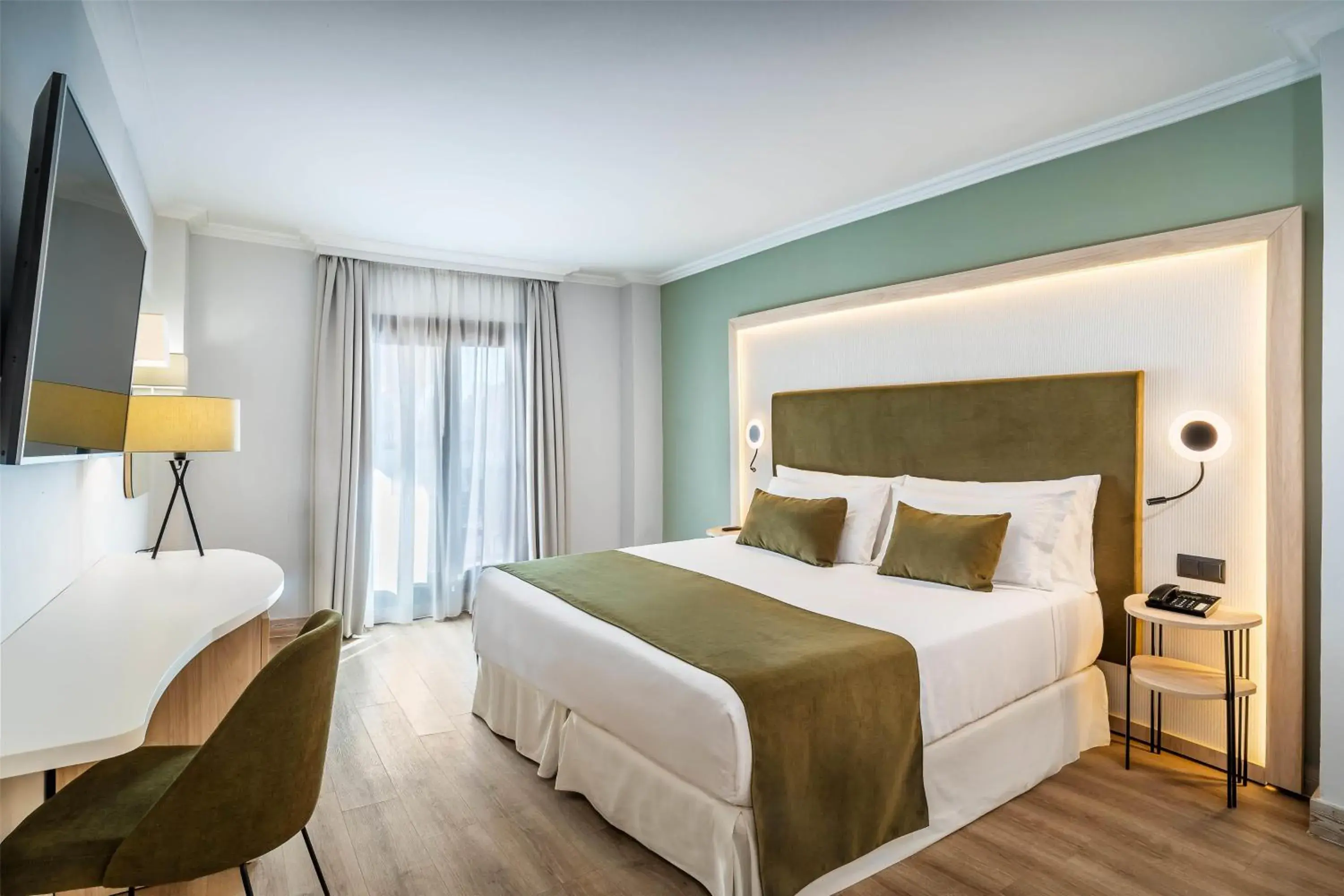 Deluxe Double Room with French Balcony in Barceló Isla Canela Deluxe Double Room with French Balcony in Barceló Isla Canela