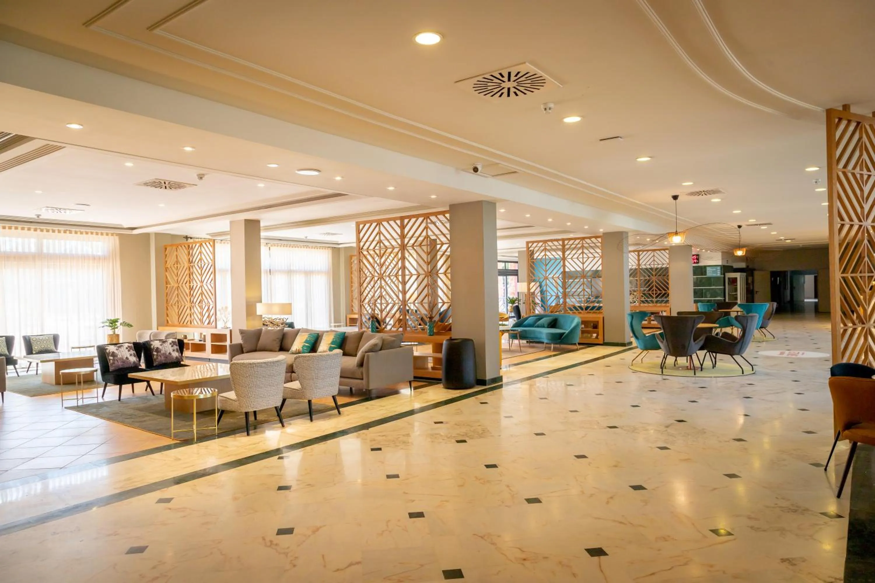 Lounge or bar in Occidental Isla Cristina