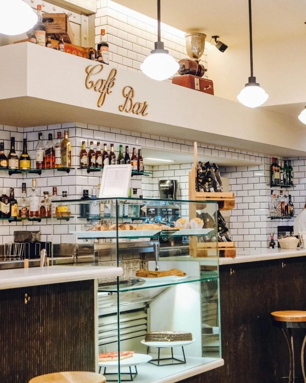 Restaurant/places to eat in Peninsular