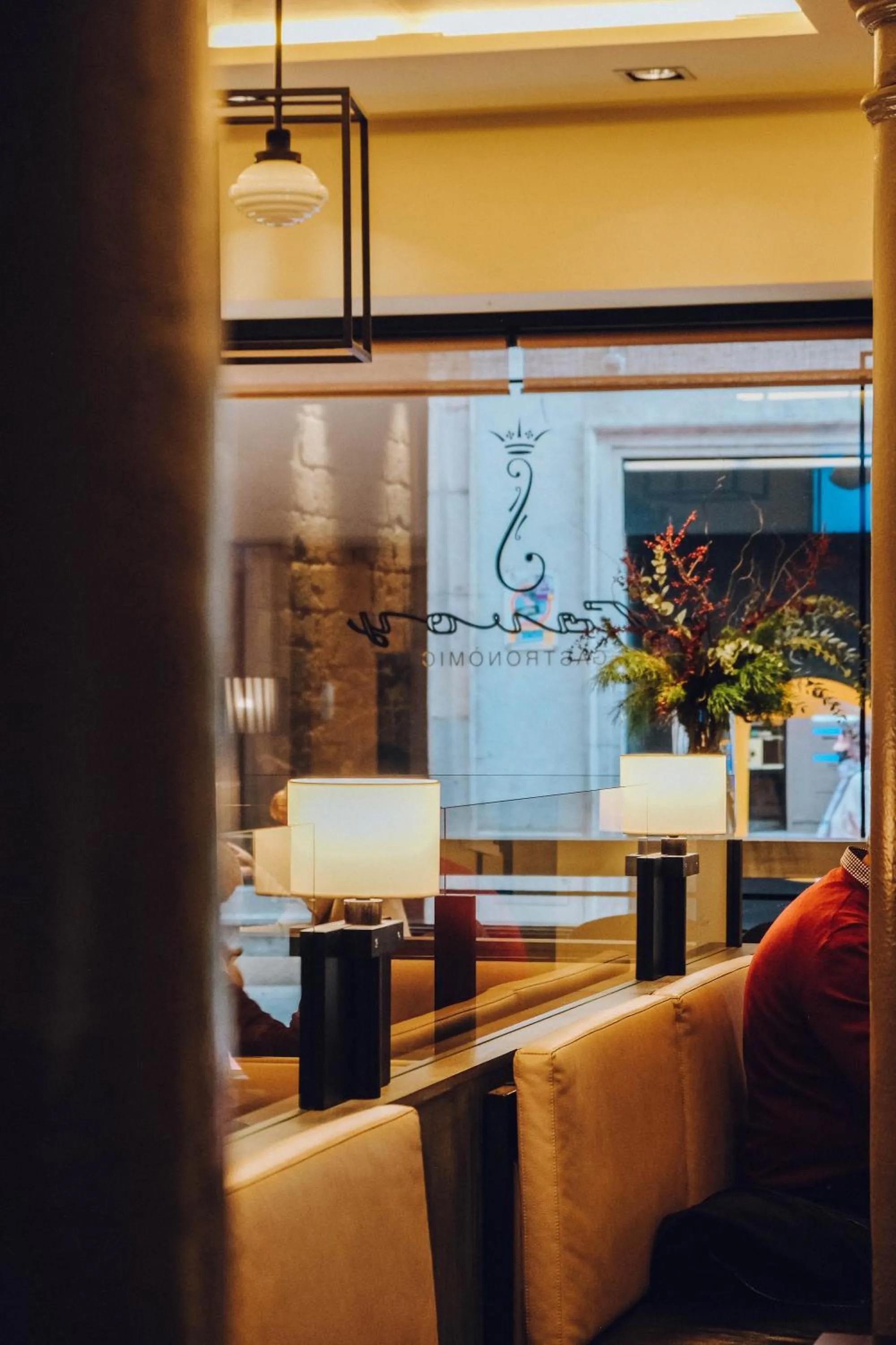 Restaurant/places to eat in Peninsular