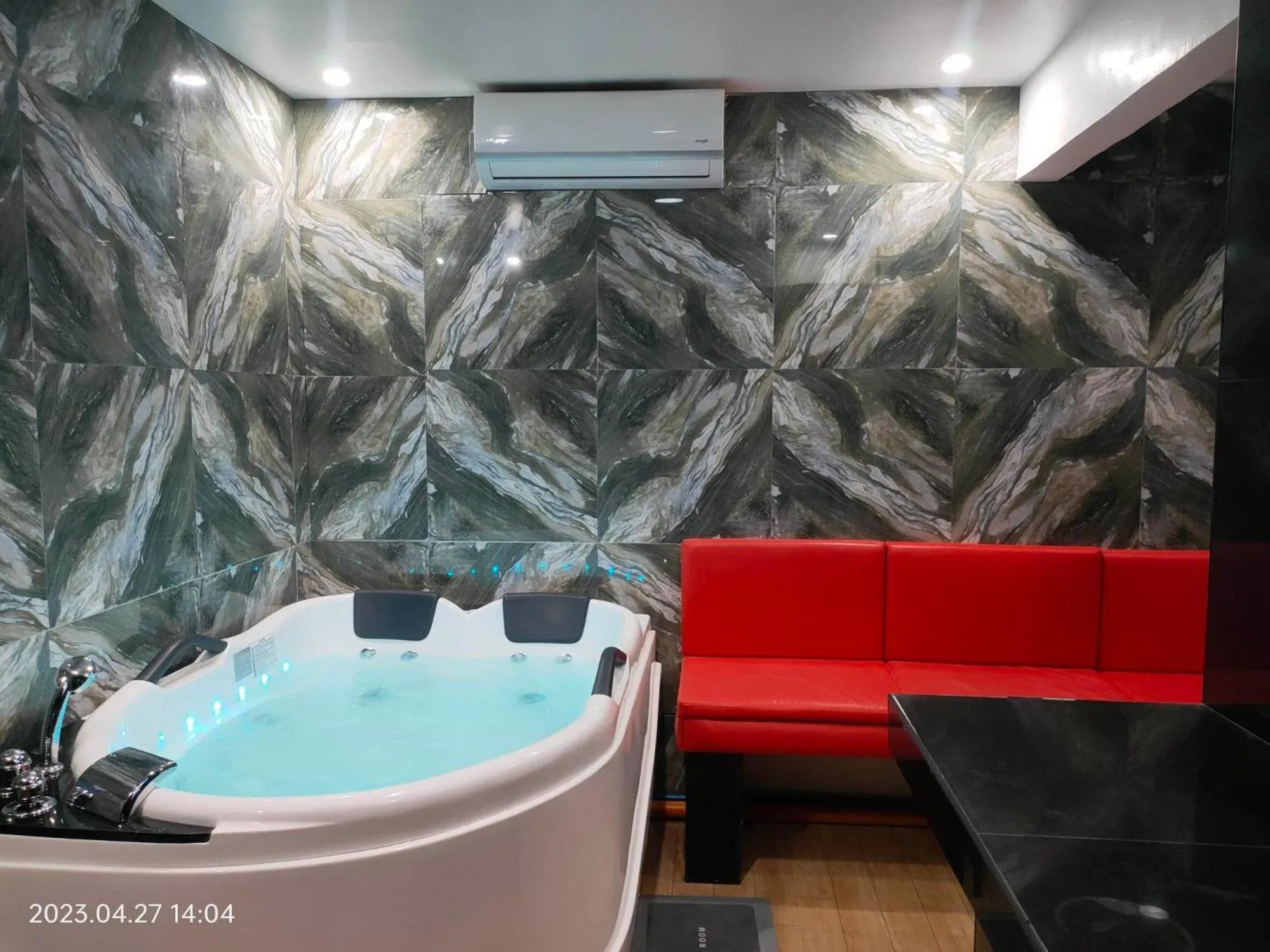 King Rapid Rise Hotel