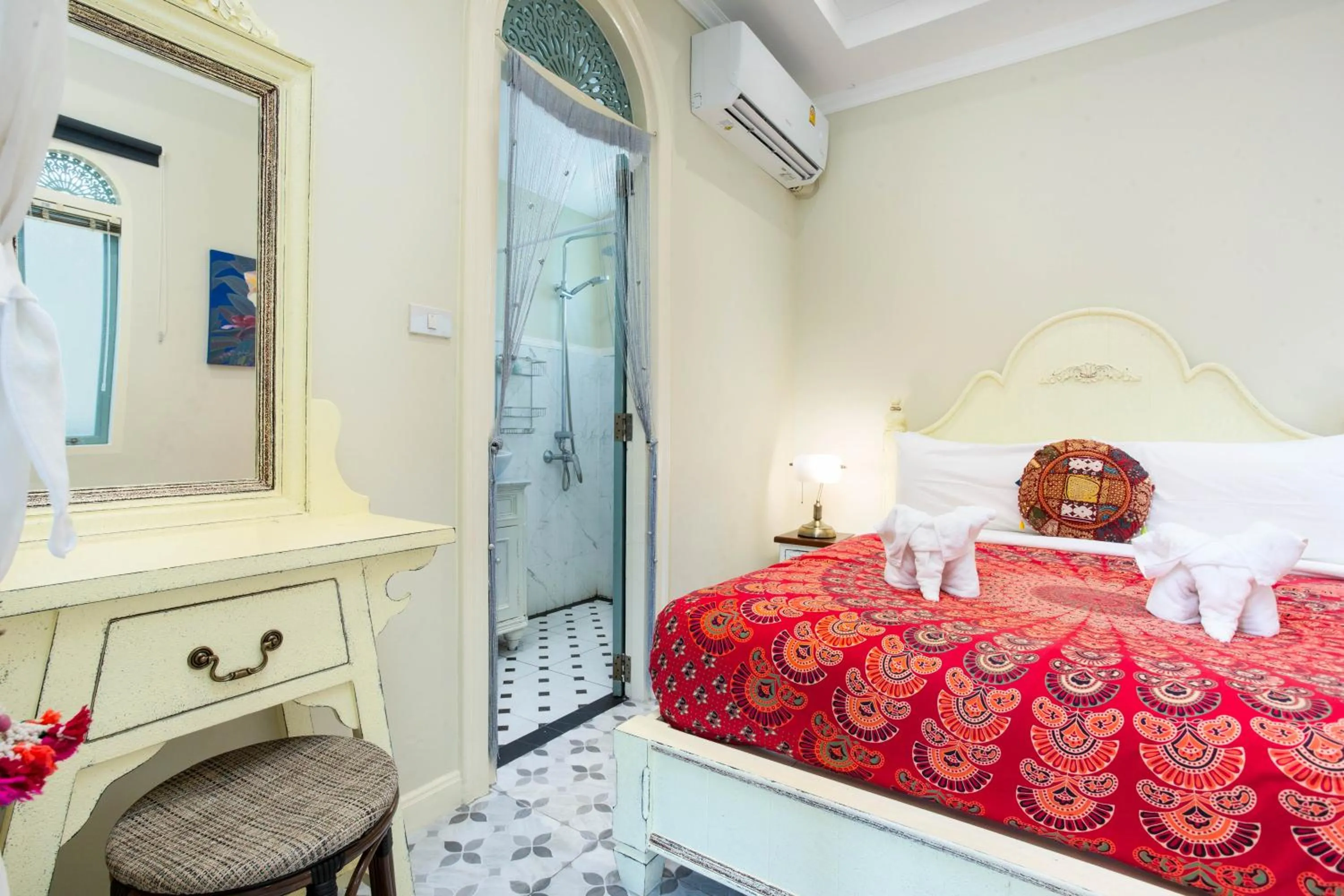 Bed in Pran At Kumuang Boutique House