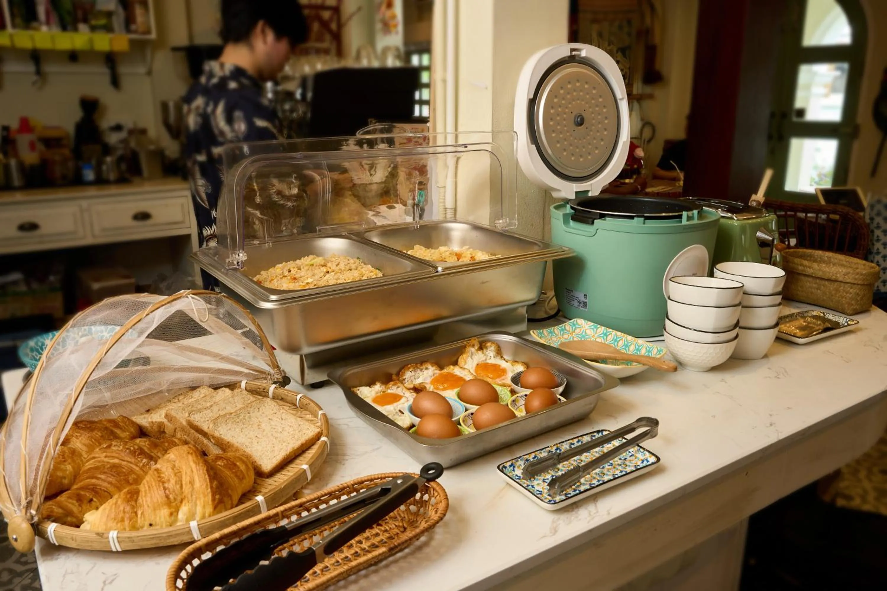 Restaurant/places to eat in Pran At Kumuang Boutique House