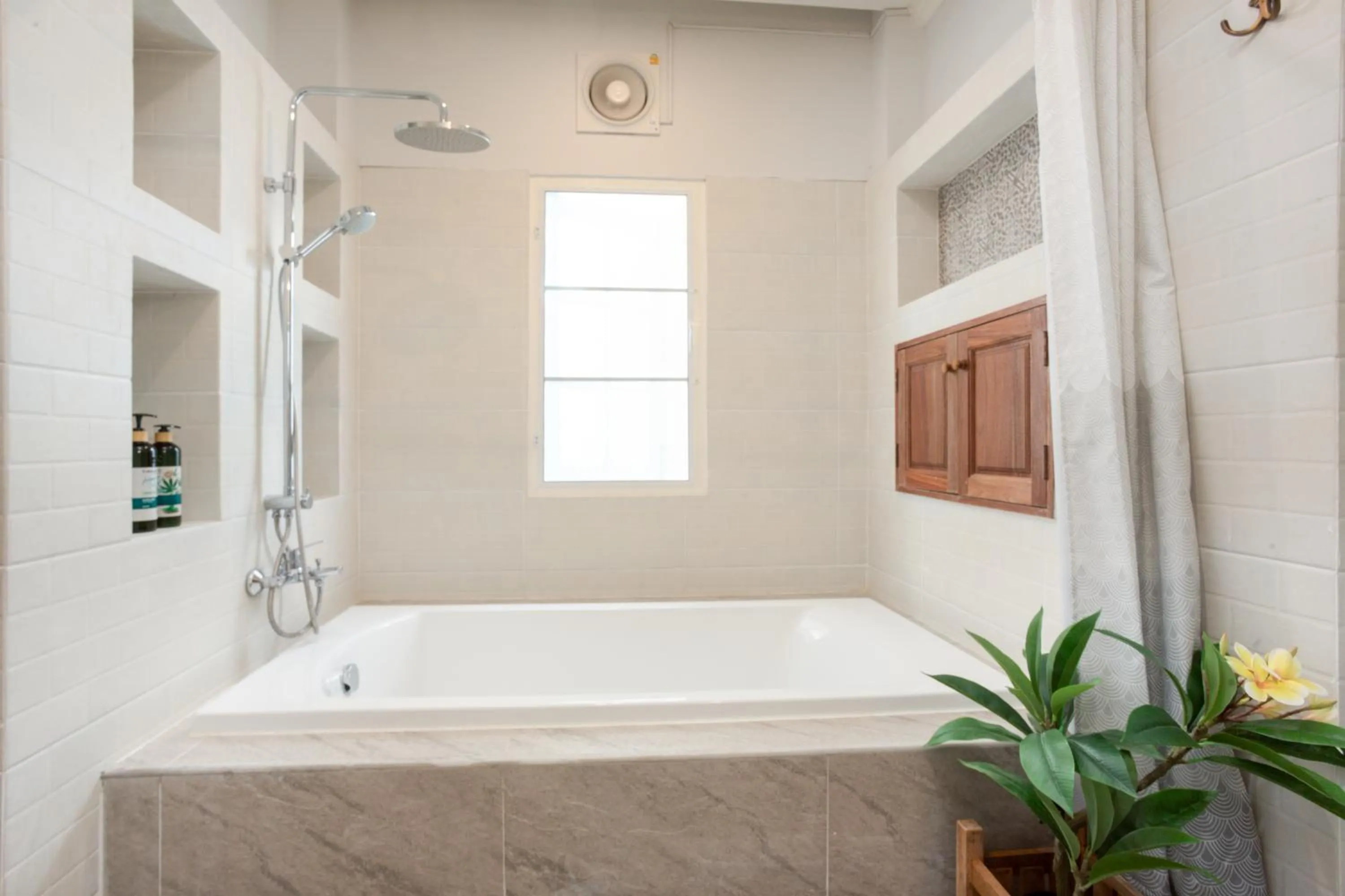 Bathroom in Pran At Kumuang Boutique House