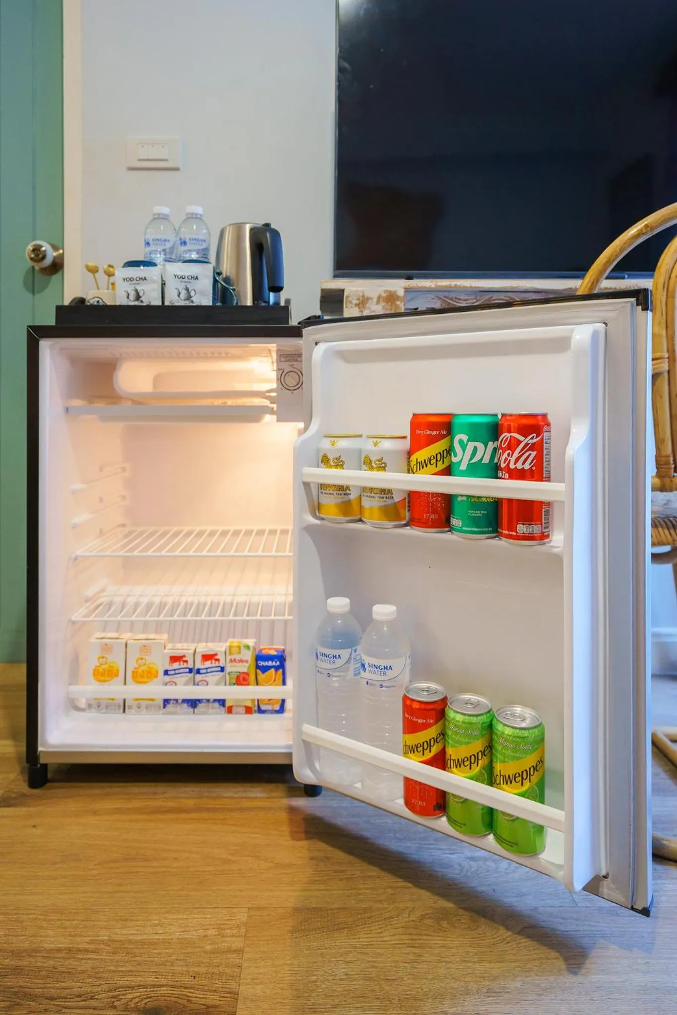 minibar in Pran At Kumuang Boutique House