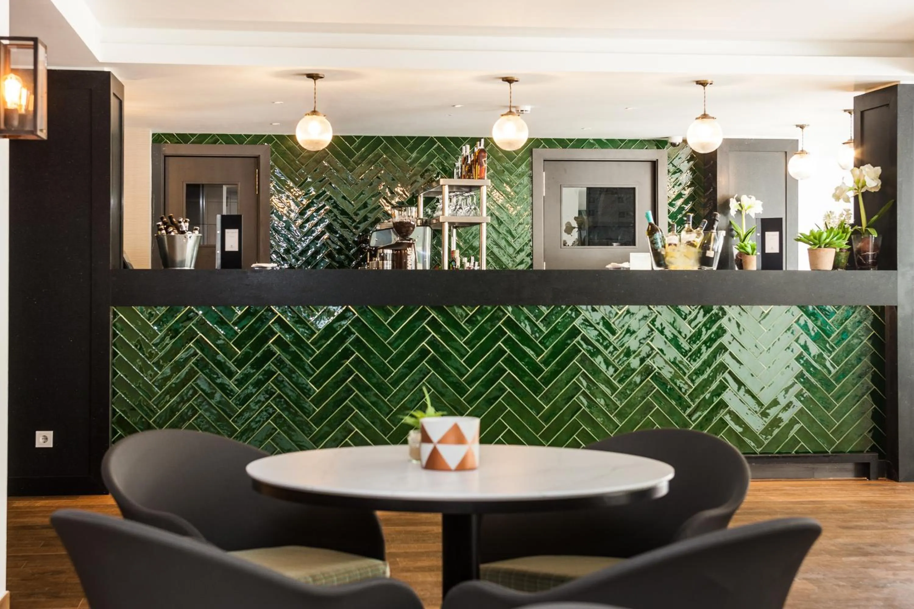 Lounge or bar in Eurostars Marivent