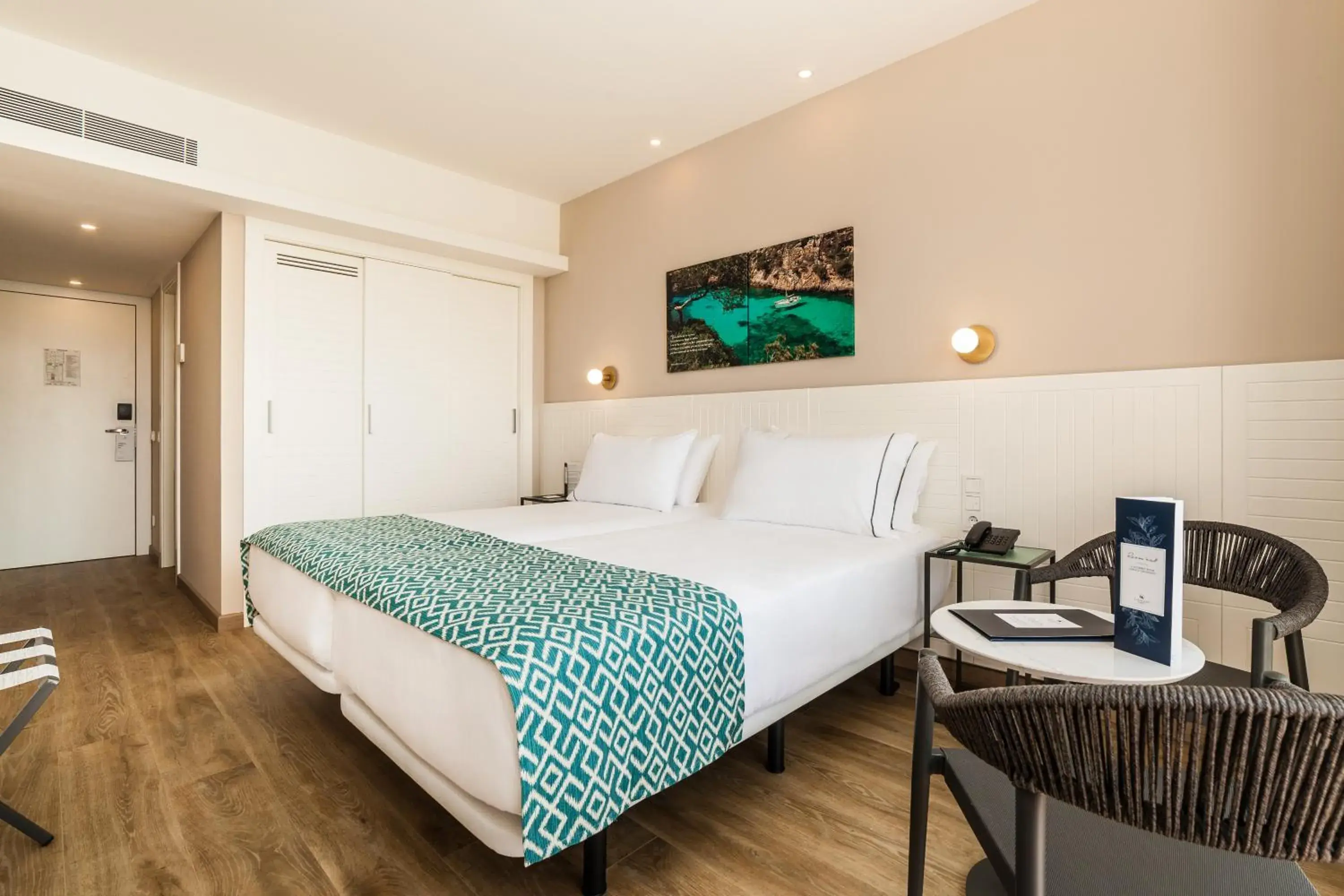 Bedroom, Bed in Eurostars Marivent Bedroom, Bed in Eurostars Marivent