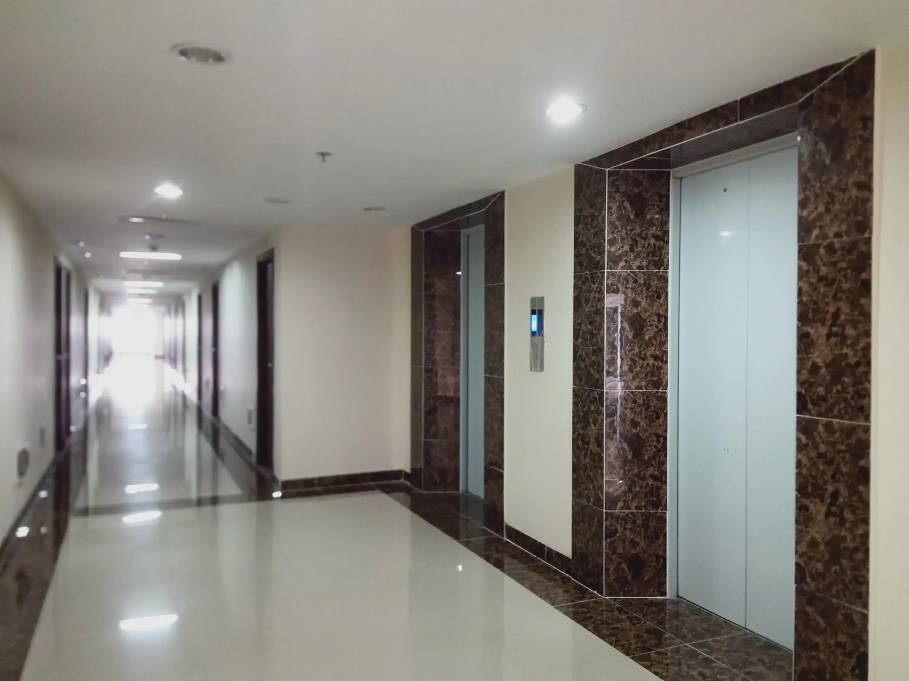 Property building in De Green Inn Serua Property building in De Green Inn Serua