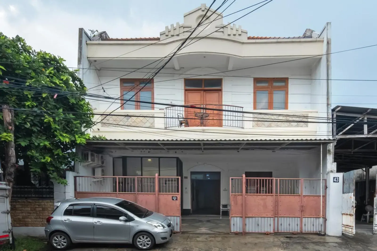 Property building in Mono Coliving Kertajaya Syariah, SBY Property building in Mono Coliving Kertajaya Syariah, SBY