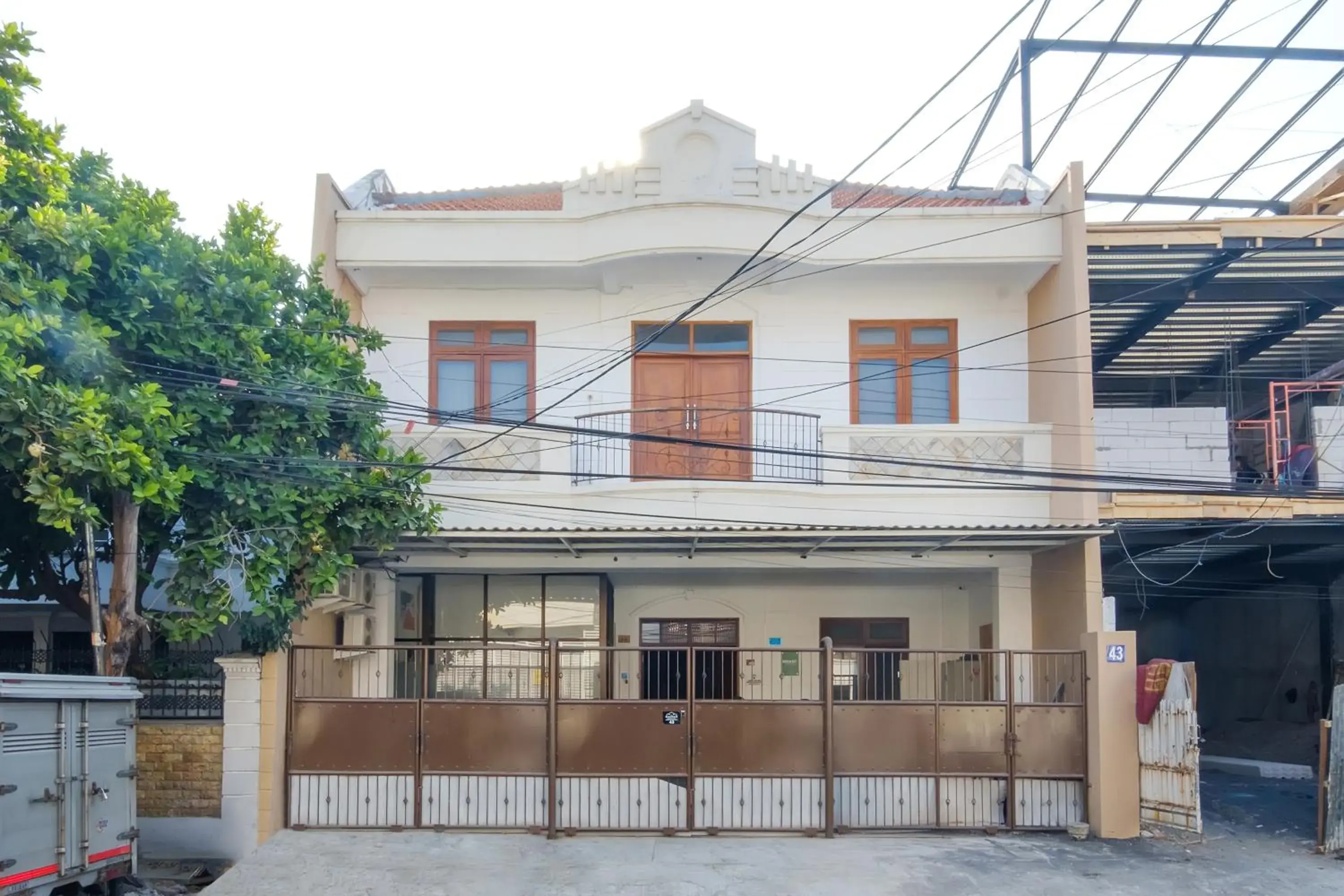 Property building in Mono Coliving Kertajaya Syariah, SBY Property building in Mono Coliving Kertajaya Syariah, SBY