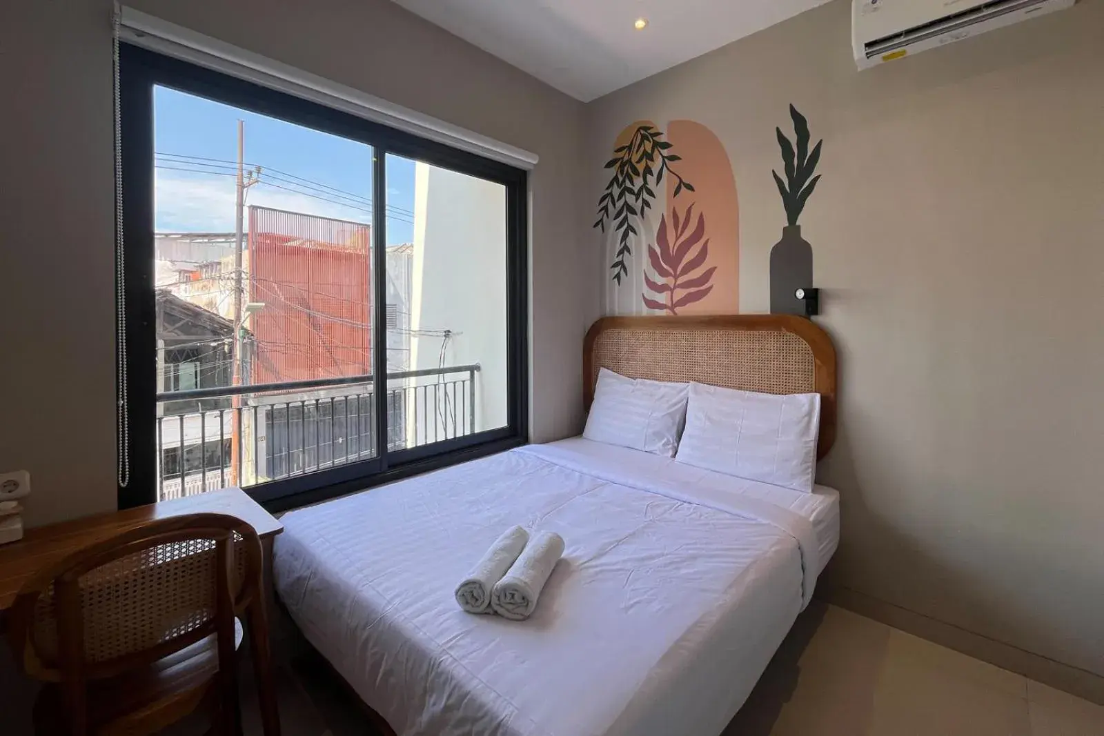 Deluxe Room in Mono Coliving Kertajaya Syariah, SBY Deluxe Room in Mono Coliving Kertajaya Syariah, SBY