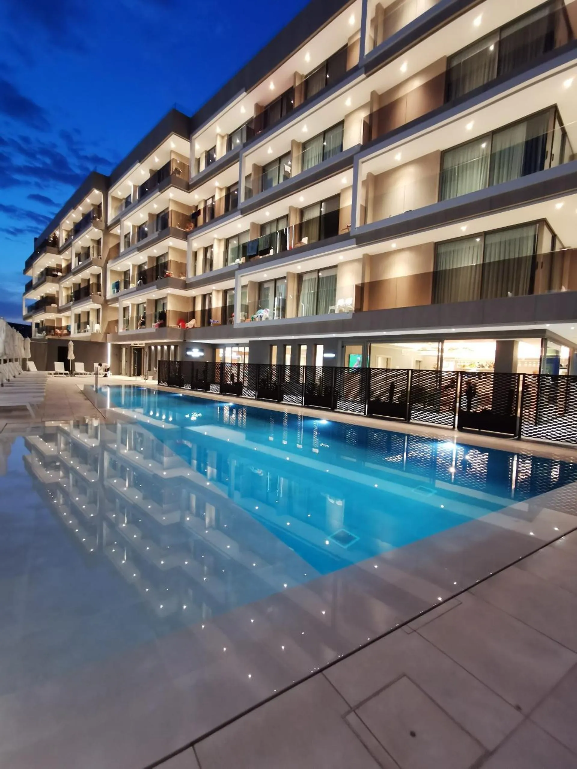 Swimming pool in Hotel & Spa Castillo de Peñíscola 4* Sup