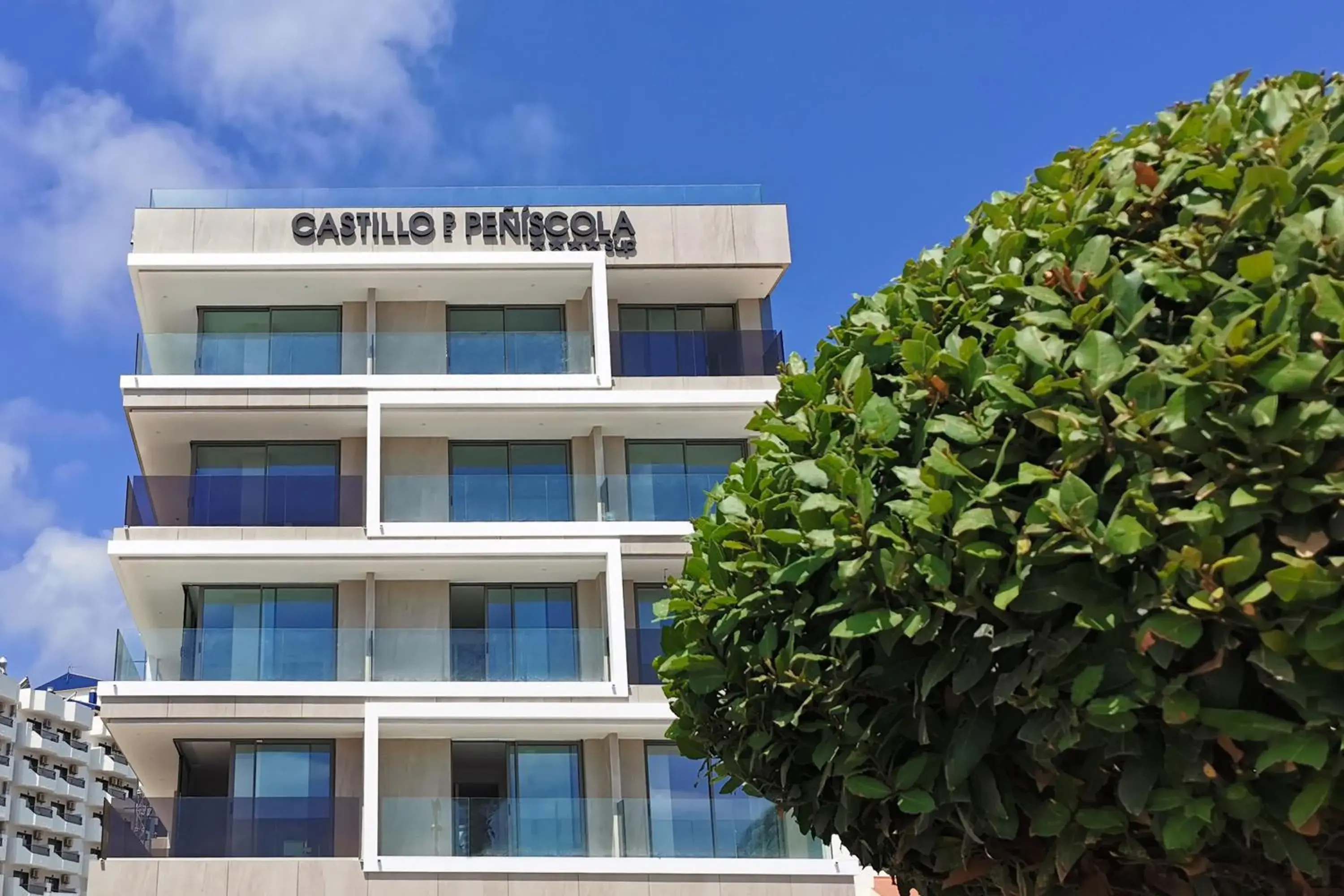 Facade/entrance in Hotel & Spa Castillo de Peñíscola 4* Sup Facade/entrance in Hotel & Spa Castillo de Peñíscola 4* Sup