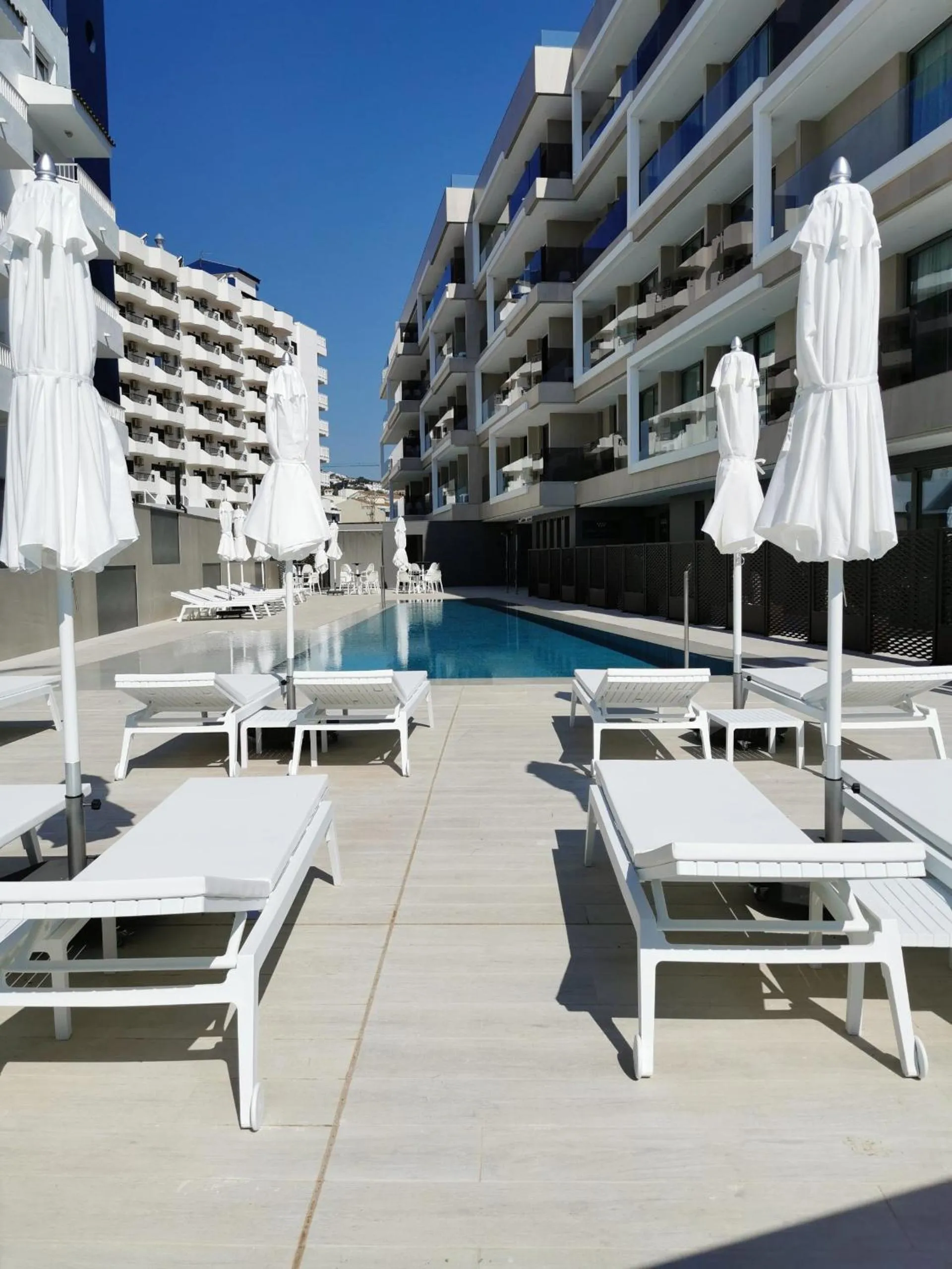 Swimming pool in Hotel & Spa Castillo de Peñíscola 4* Sup